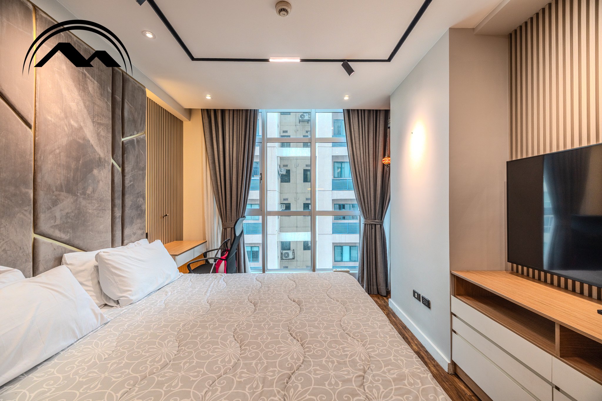 Cresent Park 3BR C&F--7.jpg