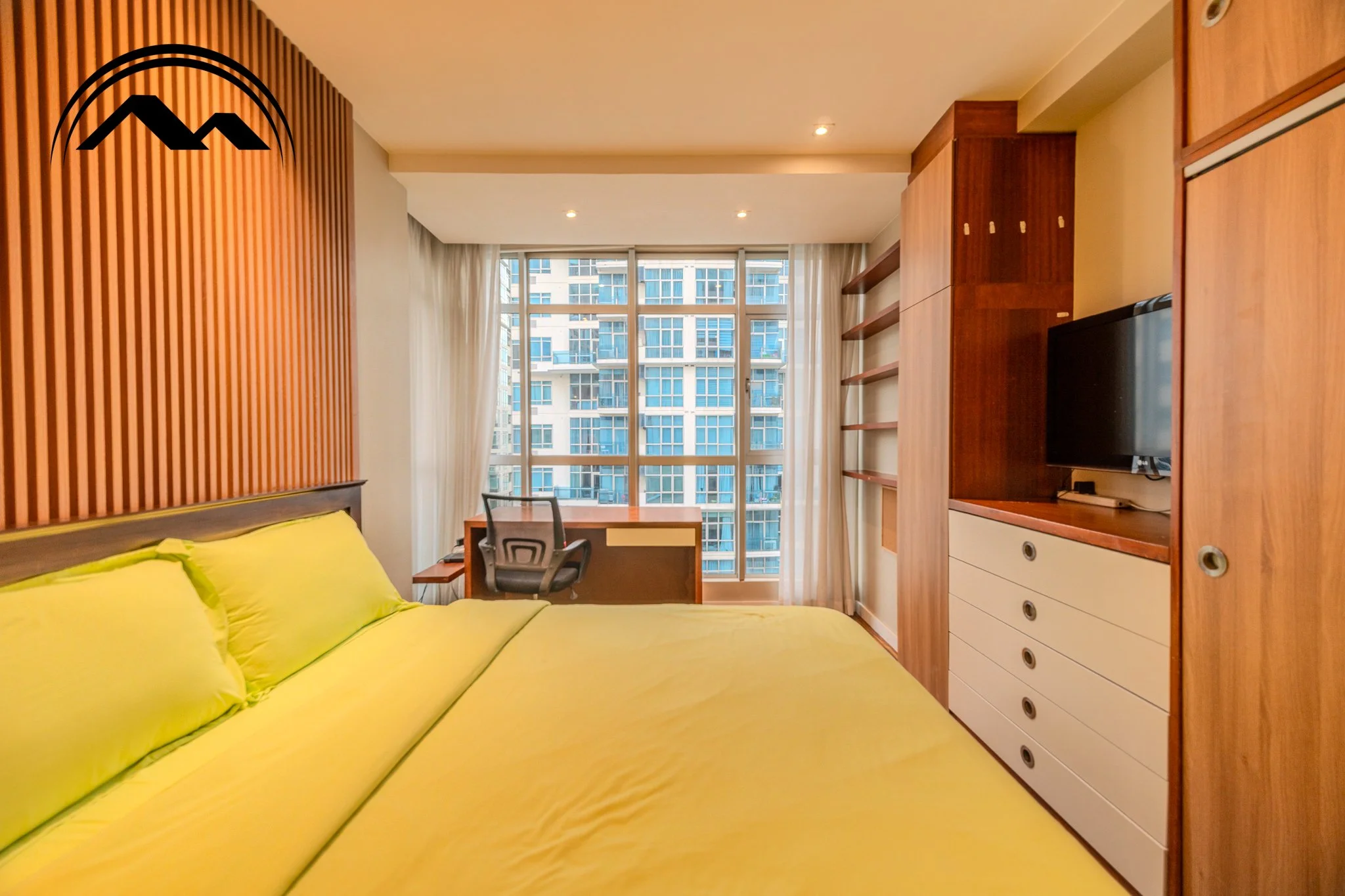 Cresent Park 3BR C&F--20.jpg