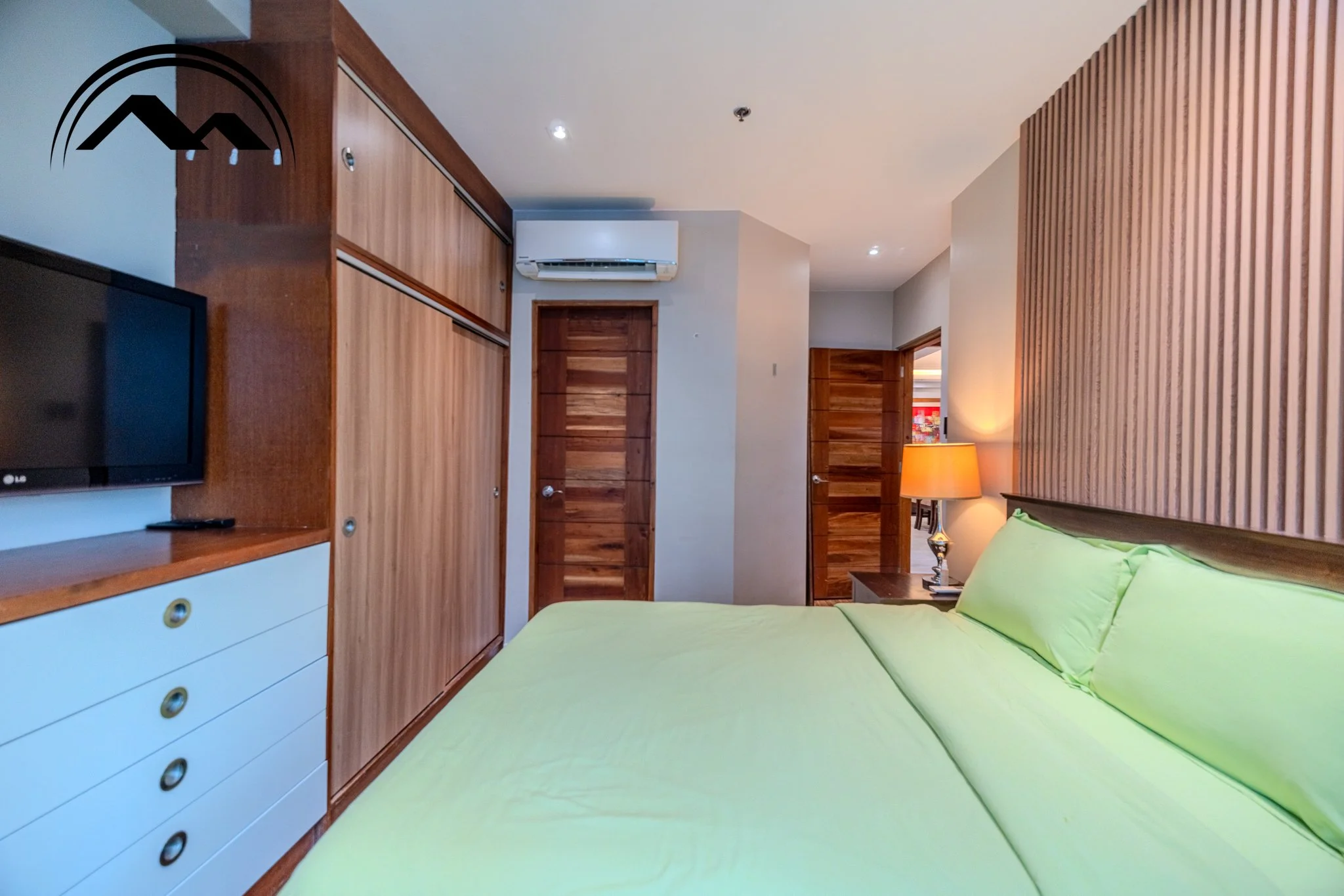 Cresent Park 3BR C&F--22.jpg