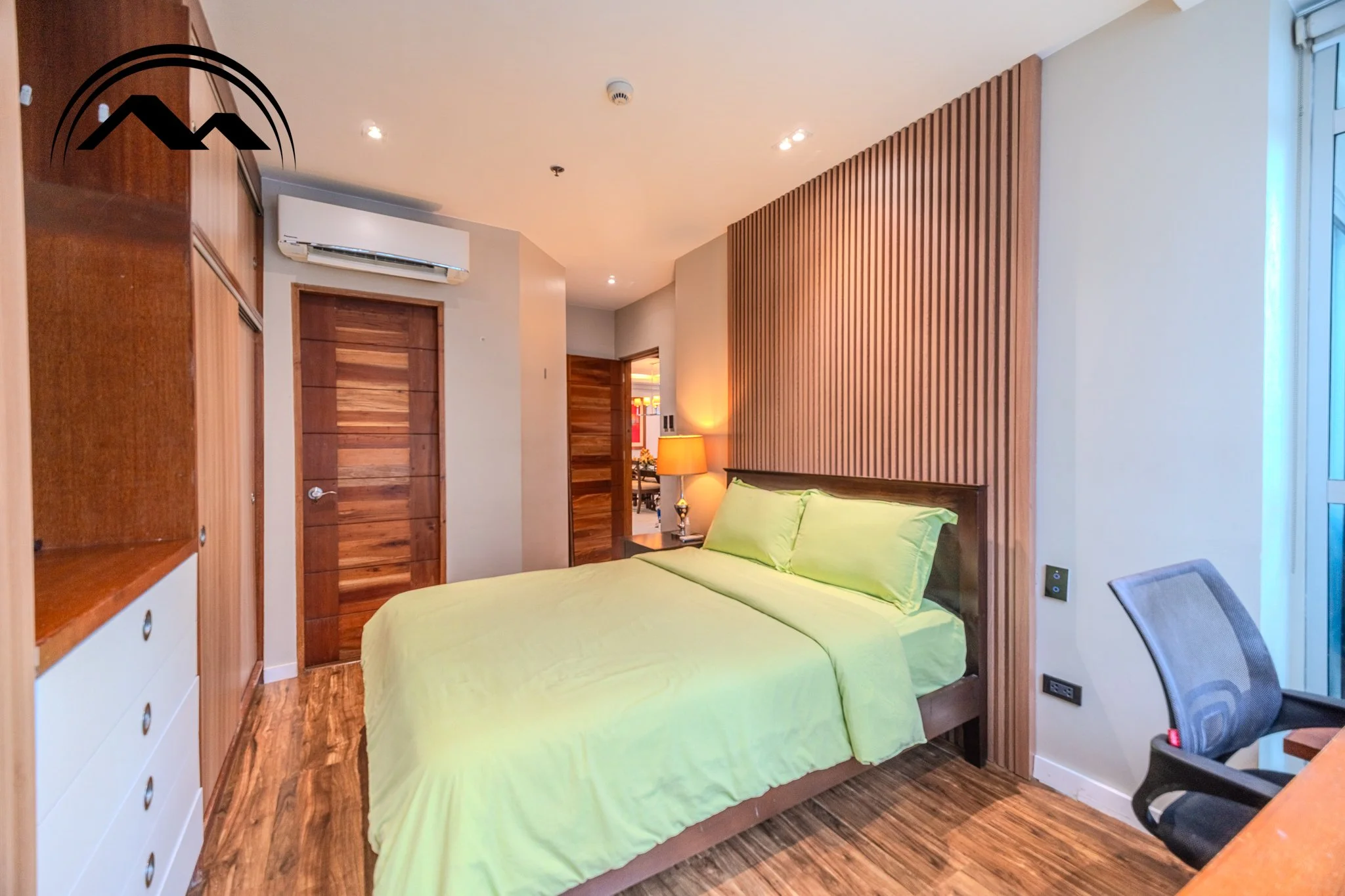 Cresent Park 3BR C&F--23.jpg