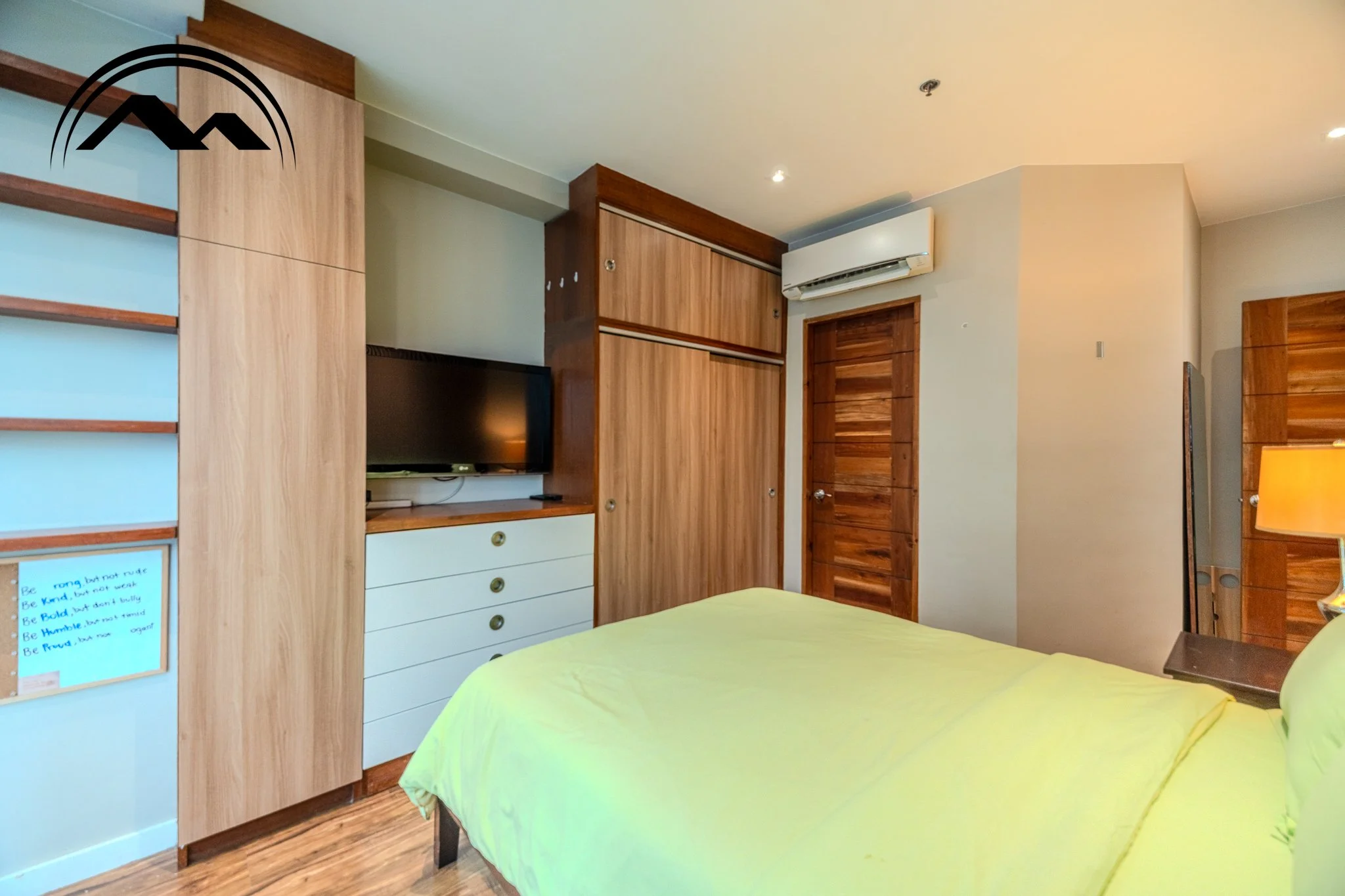 Cresent Park 3BR C&F--24.jpg