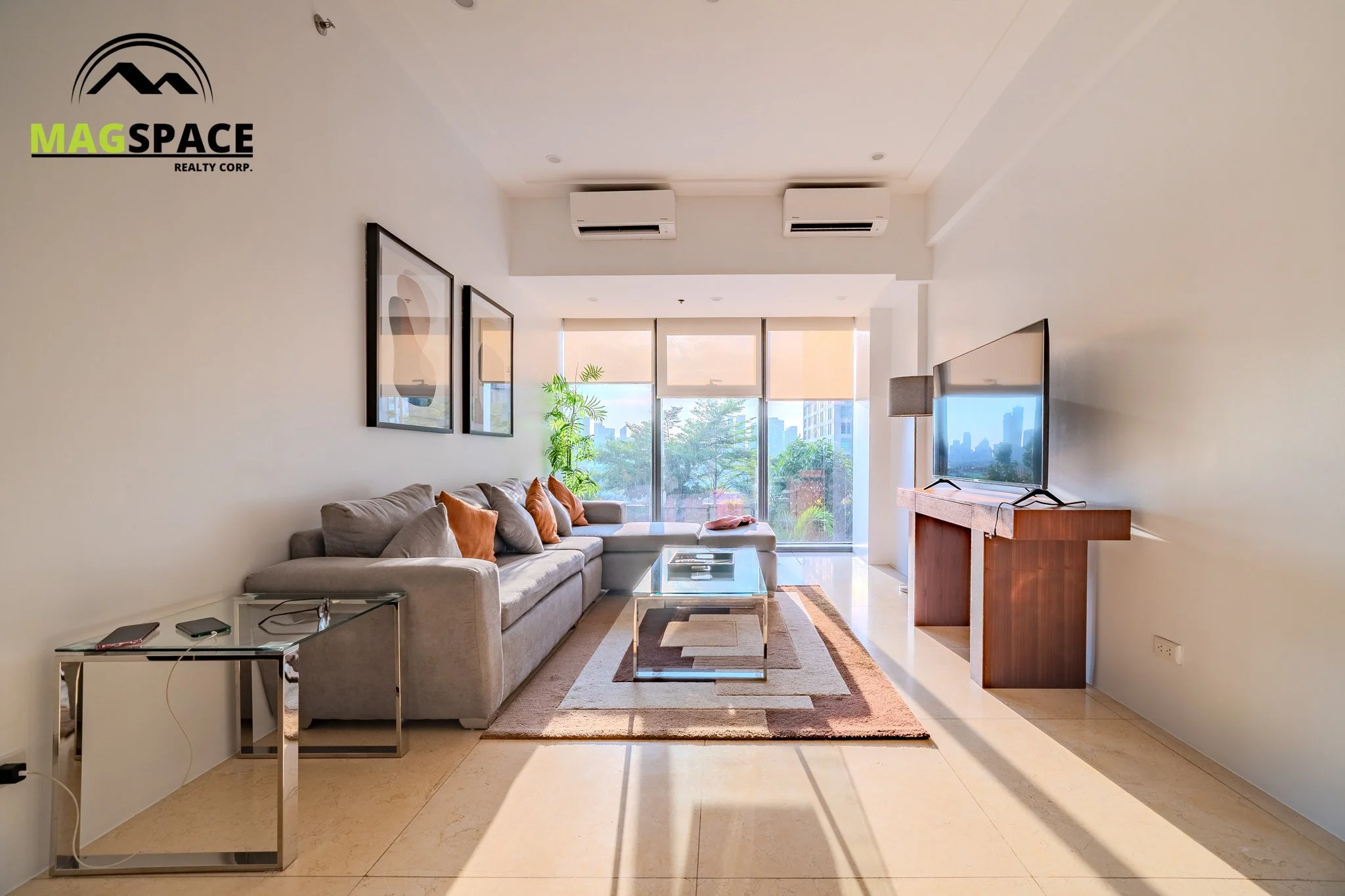 Grand Hyatt 3br-.jpg