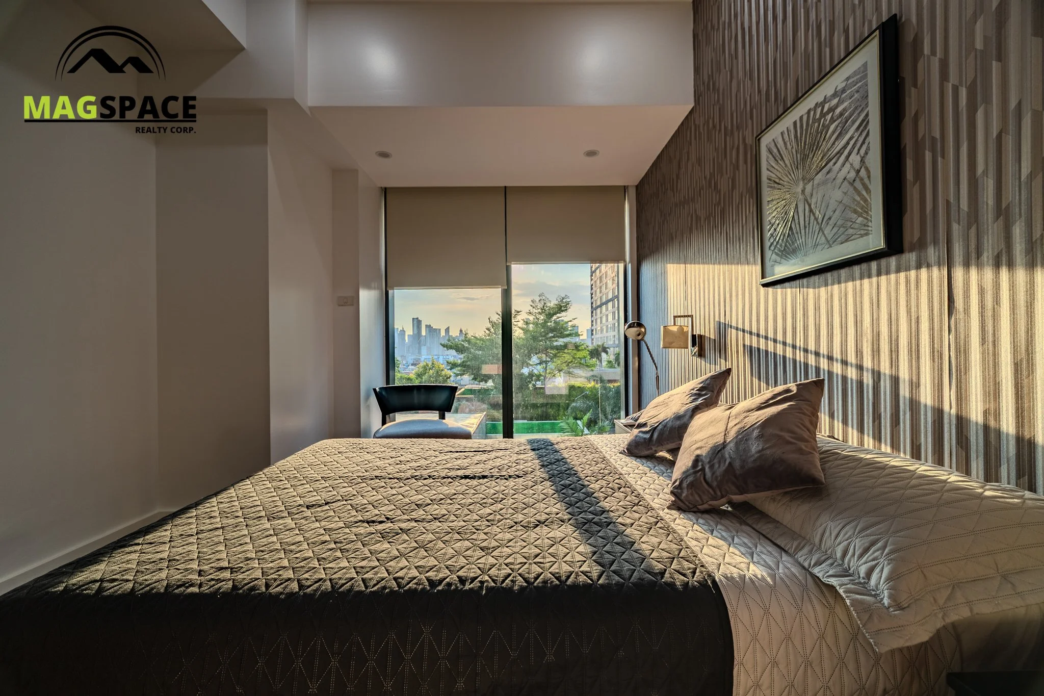 Grand Hyatt 3br--8.jpg