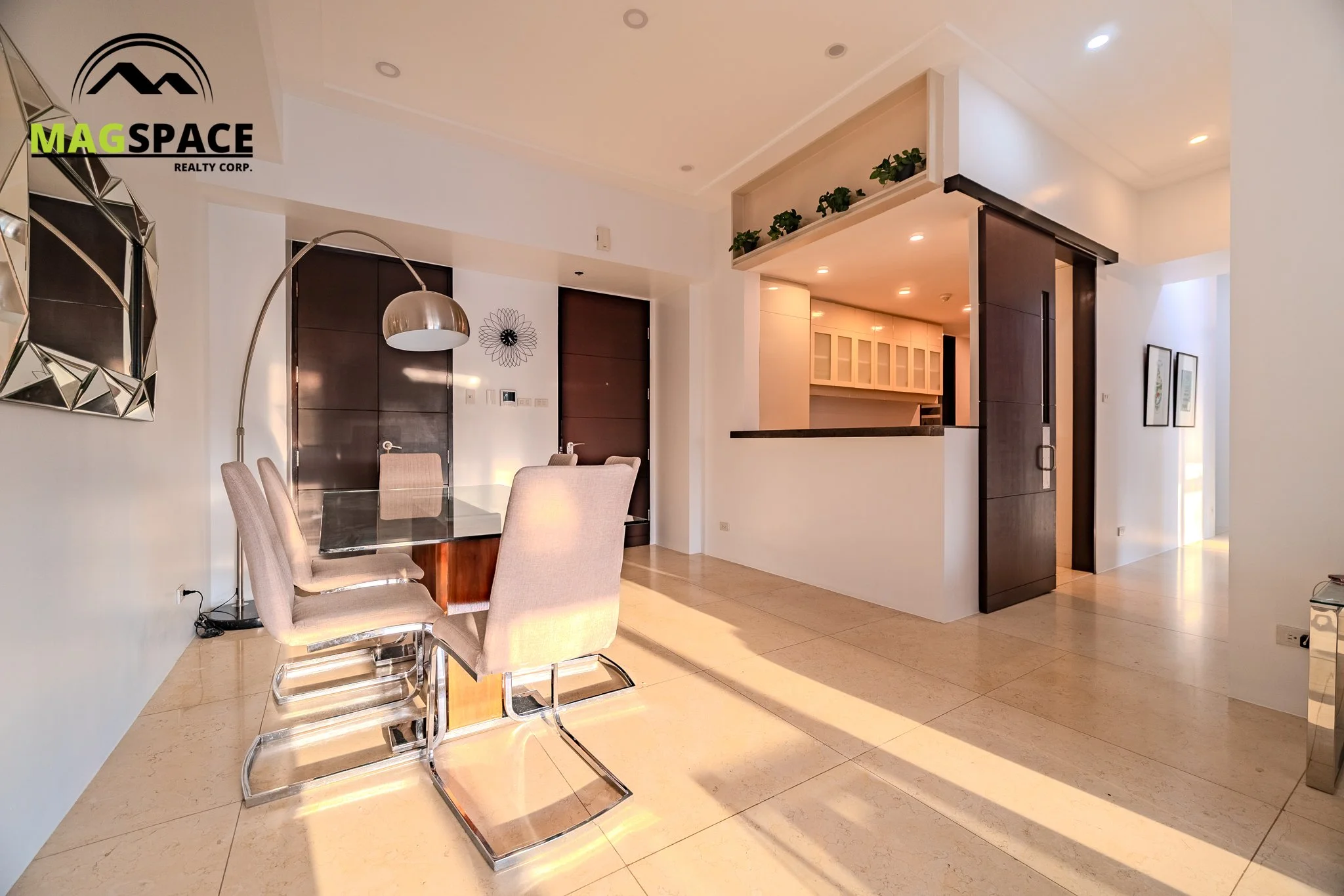 Grand Hyatt 3br--20.jpg