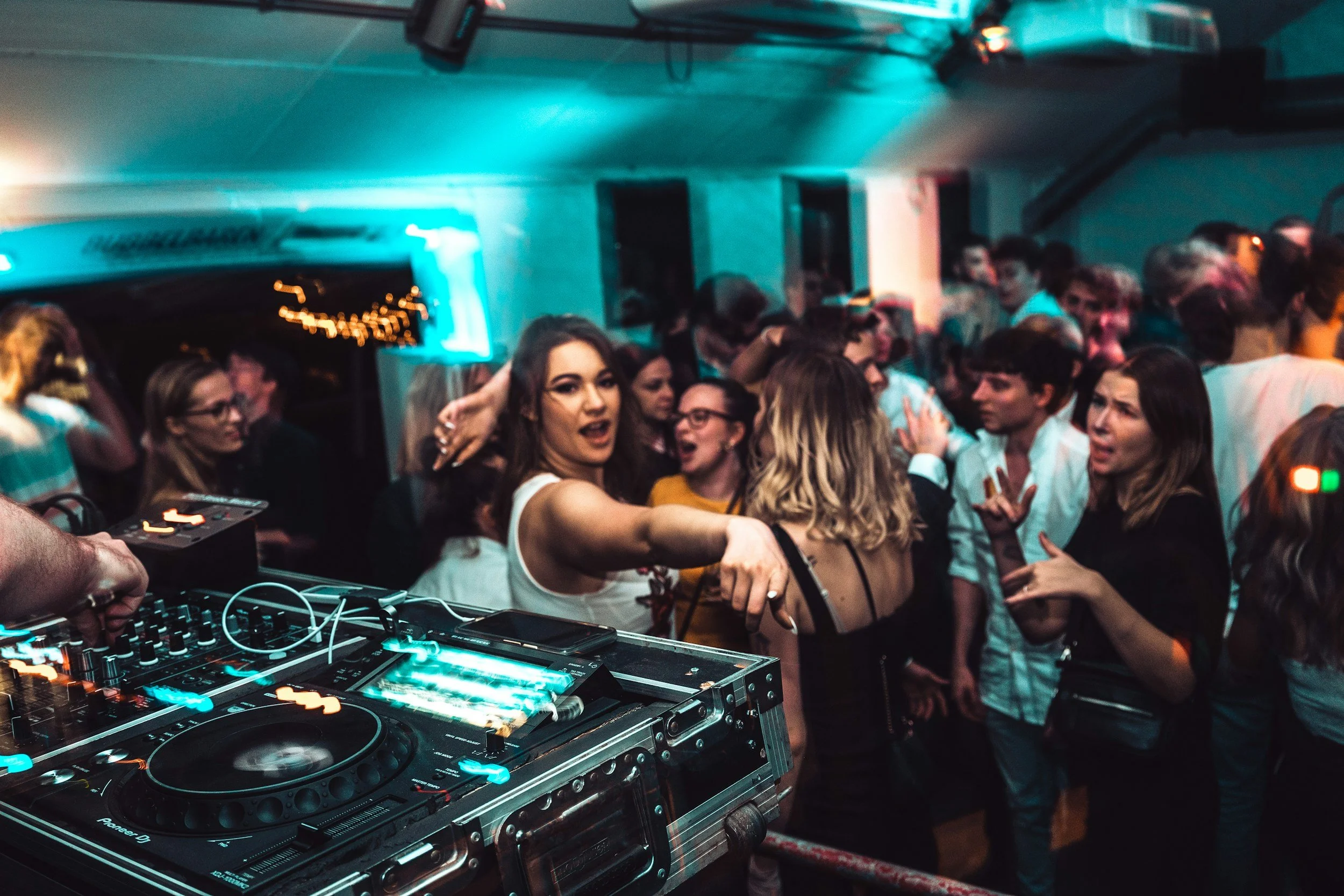 Latin vibes fridays @ botica atl
