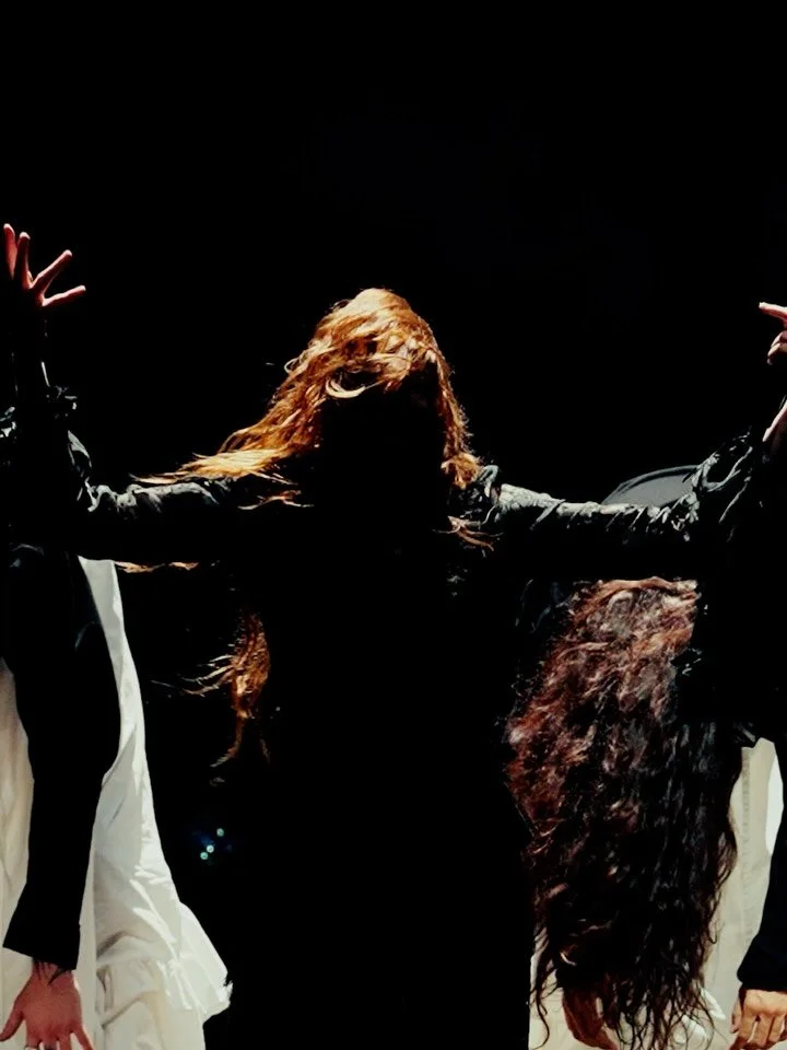 @florenceandthemachine

Creative Director | @mollyjane_x
Production &amp; Lighting Designer | @studingley @silenthousegroup
Lighting Programmer | @tylersantangelo
Lighting Director | @alexmcmanus.lighting
Screens Producer | @gabrielcoutudumont @silen