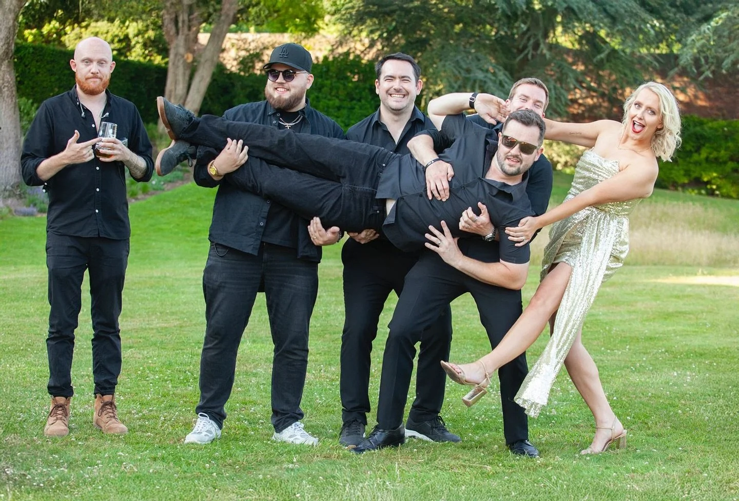 Can&rsquo;t take one serious photo 😂 @leethompsonimages  photo credit
