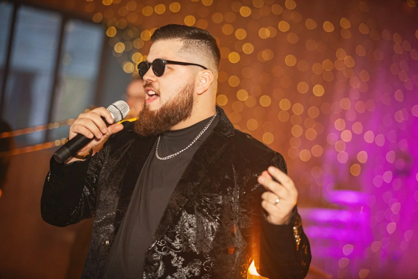 Hector bringing the vibes #malesinger #vocals #partyband Photo Credit @leethompsonimages