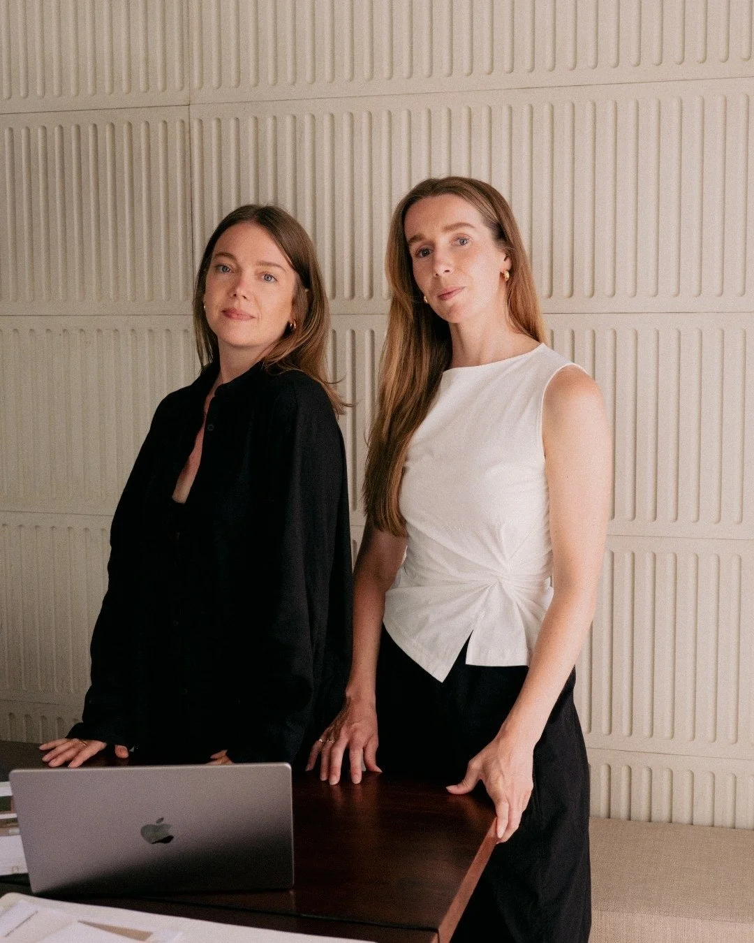 Hi, we're Milou &amp; Lieselot.

A designer/photographer and a strategist/copywriter who somehow ended up building a studio together.

What started as a travel platform sharing places we genuinely loved has grown into el mediterr&aacute;neo, a creati