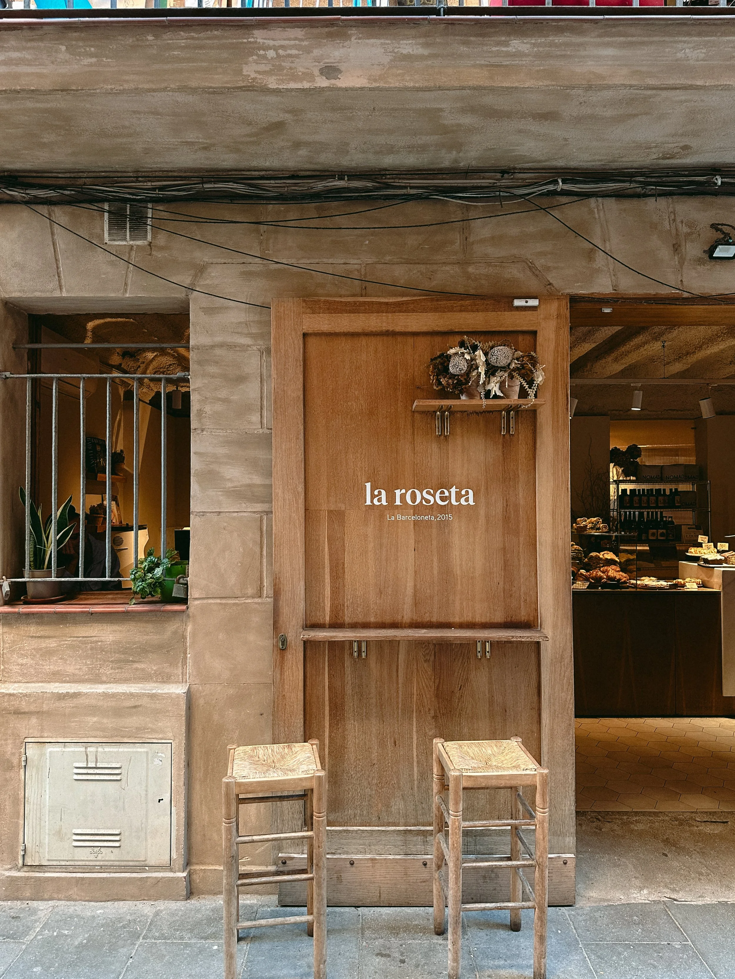 La Roseta café in La Barceloneta, Barcelona, known for specialty coffee and vegan pastries