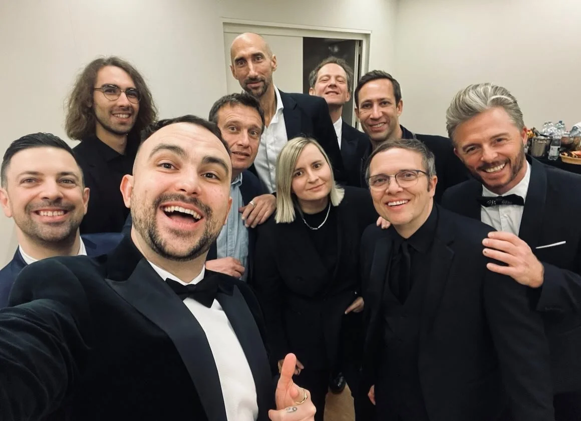 Hier soir c&rsquo;&eacute;tait une tr&egrave;s belle soir&eacute;e &agrave; @palexpo.geneve en direct de Gen&egrave;ve &agrave; 10 magiciens pour 1300 personnes 🤗 
On &eacute;tait une tr&egrave;s belle &eacute;quipe pour ravir tous les clients avec 