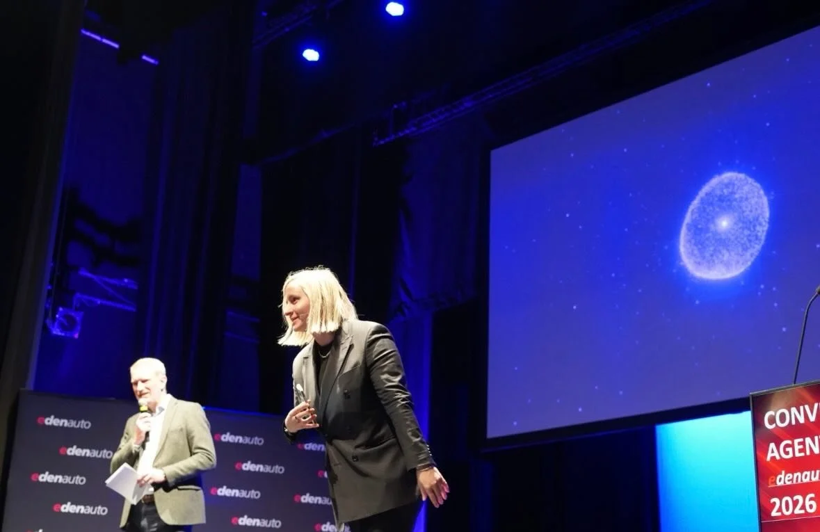 Mon spectacle Mental IA &laquo;&nbsp;Connexion&nbsp;&raquo; ravit de plus en plus de monde &agrave; chaque nouvelle performance et j&rsquo;en suis tr&egrave;s fi&egrave;re 🥹

Je travaille dur pour vous offrir une tr&egrave;s belle performance &agrav