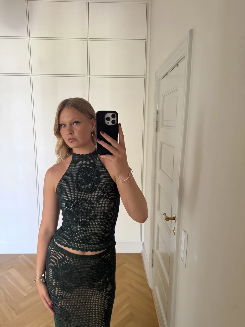 The Blooming Halter Top (English) — Crochet by Belladonna