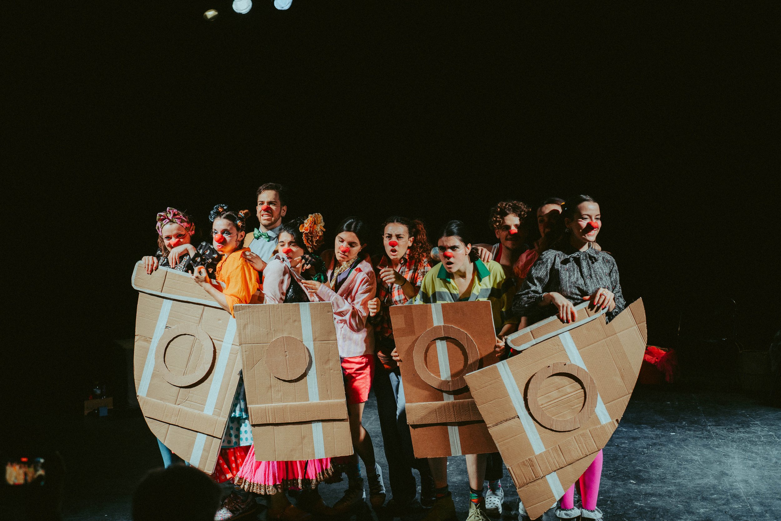 'La Nave De Los Clowns' Maria Jose Sarrate