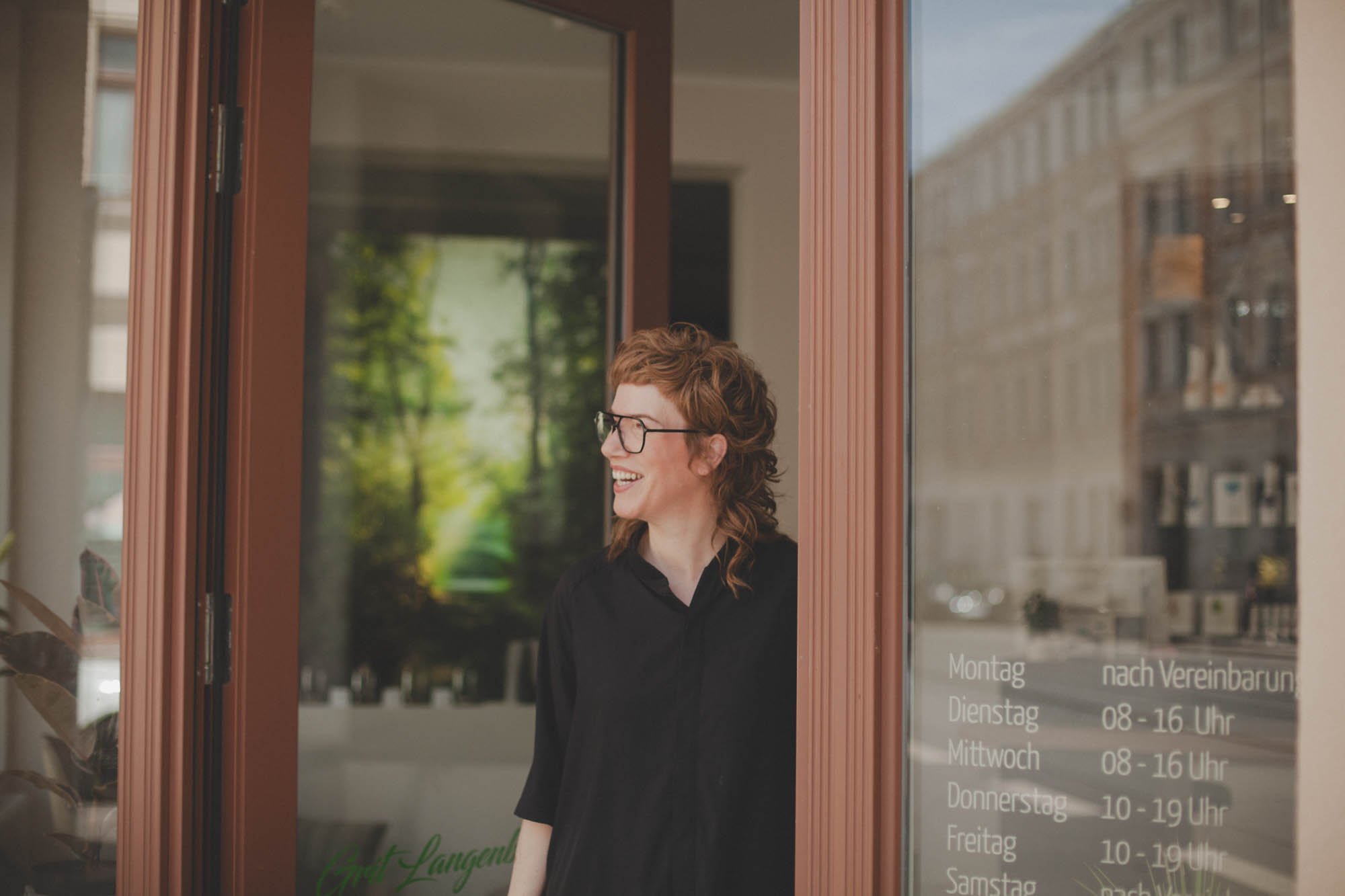 Grit Langenberger schneidet ist so symphatisch.