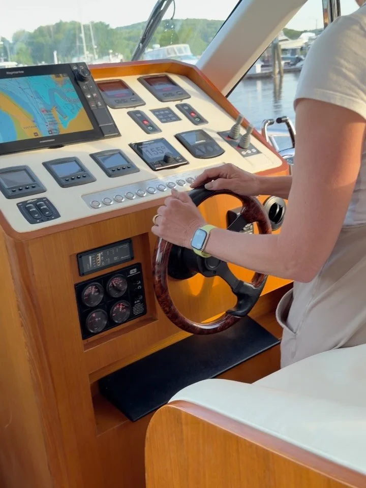 Docking practice on the 44&rsquo; Hylass that we delivered on Tuesday to Deep River, CT. Client did fantastic and was a Rock Star at close quarter handling!
So impressed with her progression.
#boatlessons #boattraining #ctriver #noelsarkmarine #longi