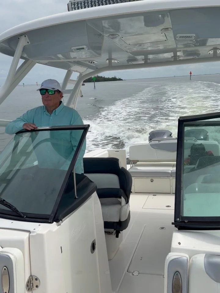 Great teaching day yesterday on our R317 Robalo in Cortez, FL.
Client did excellent docking, using the lift and navigation in both the ICW as well as a little trip in the Gulf around Anna Maria Island. Another happy client and we will get together ag