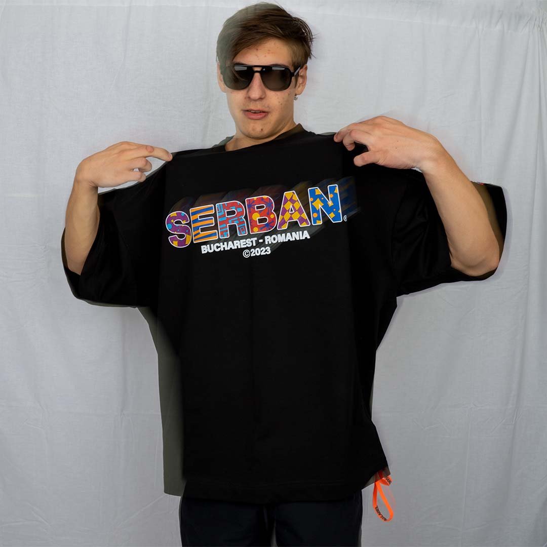 Black printed oversized t-shirt, made from cotton and elastane from the brand Serban.