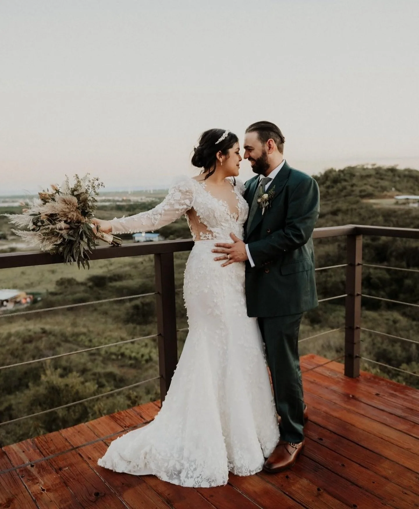 With you by my side, every horizon holds the promise of a beautiful forever.

Wedding Planner: @xiomaratheplanner 
Photography: @jrphotographypr 

Para cotizaciones de eventos, comun&iacute;cate directamente con nosotros al 📞 787-930-7080  y gustosa