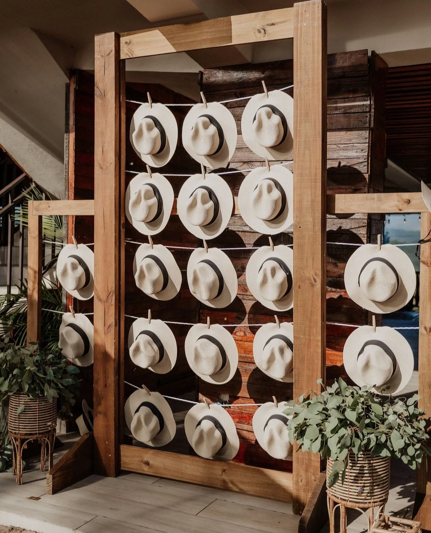 Grab a hat and join the celebration! A little shade, a little style&mdash;let&rsquo;s make memories under the sun together.

En busca de cotizaciones para tu evento? Comun&iacute;cate con nosotros a trav&eacute;s de mensaje de texto o Whatsapp (787-9