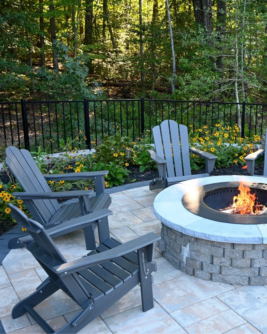 A space that welcomes warmth, relaxation, and endless conversations. 

#OakValleyCustomHardscapes #OakValley #PaverPatio #HardscapeDesign #OutdoorLiving #HomeUpgrade #ProjectGallery #Pool