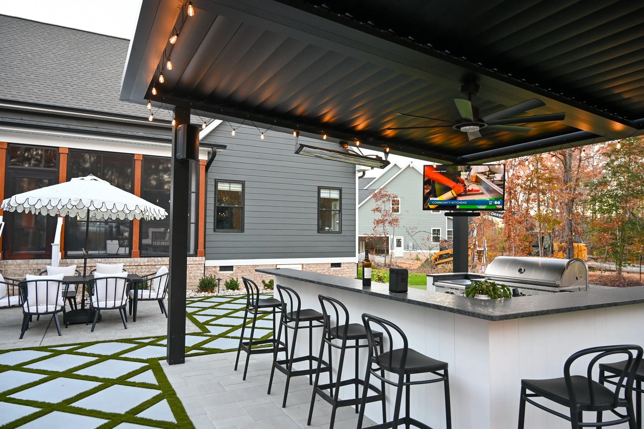 Start your outdoor kitchen now and enjoy it the moment warm weather hits. 💐 Contact us today! ❄️

#OakValleyCustomHardscapes #OakValley 
#PaverPatio #HardscapeDesign #OutdoorLiving
 #HomeUpgrade #ProjectGallery #Pool