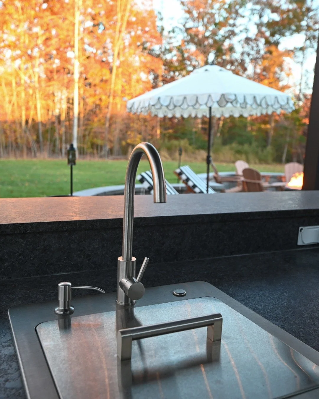 Contact us to get your outdoor living space ready for spring. 

#OakValleyCustomHardscapes #OakValley 
#PaverPatio #HardscapeDesign #OutdoorLiving
 #HomeUpgrade #ProjectGallery #Pool