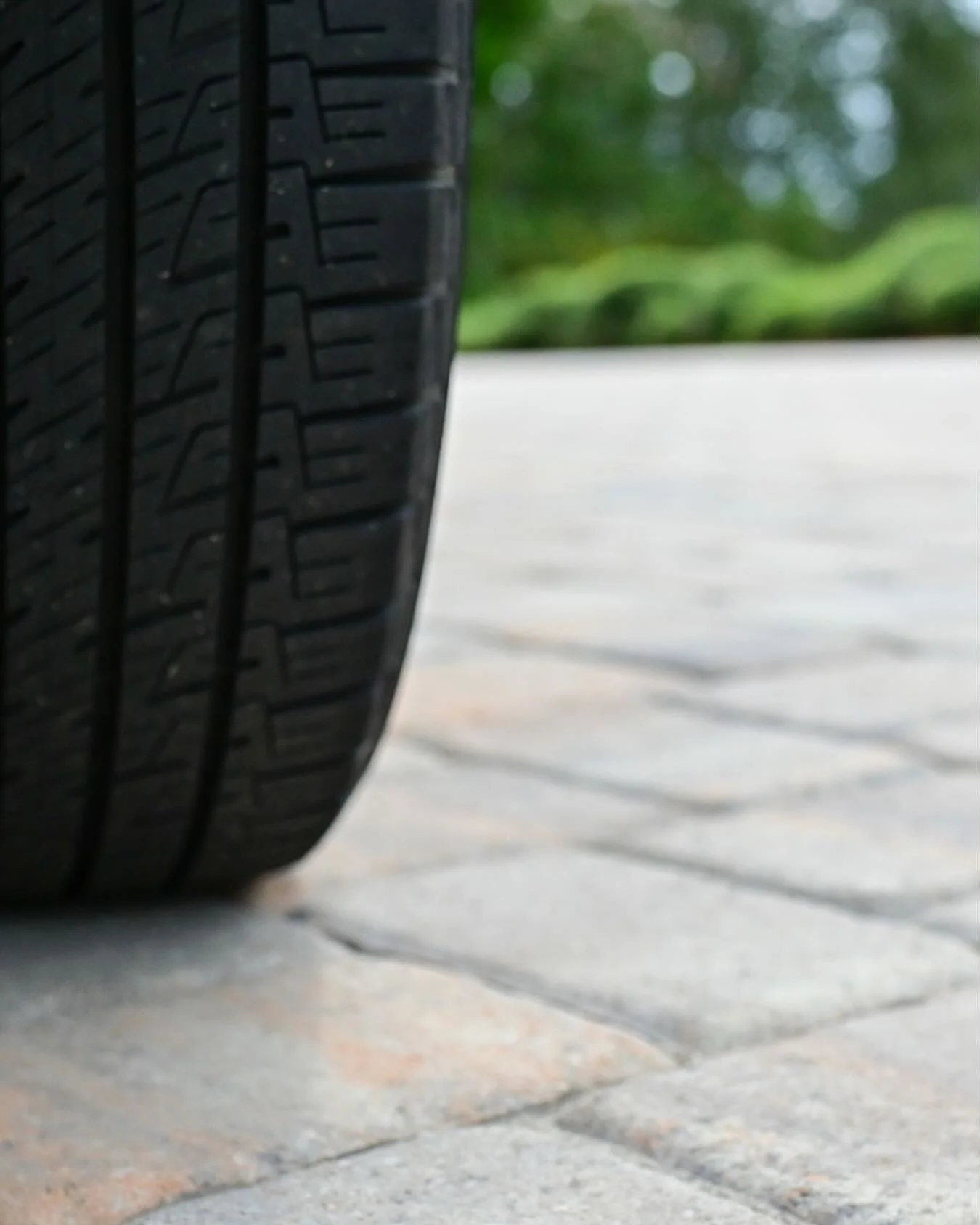 Paver driveways elevate your space with a more refined look and lasting structure, offering a better way to arrive home.

#oakvalley #oakvalleycustomhardscapes #homeupgrades