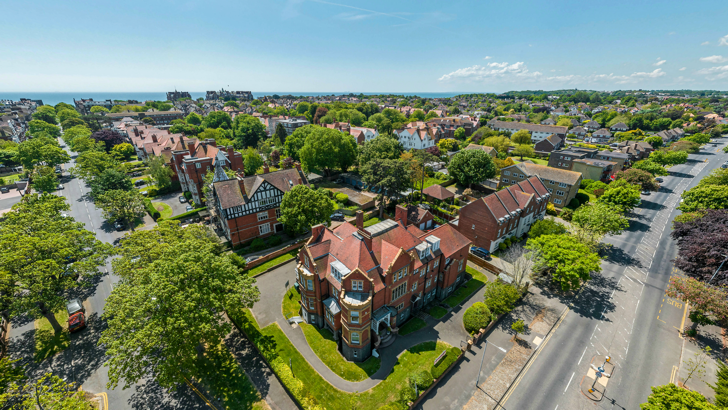 0.0Earlscliffe Aerial Photo.png