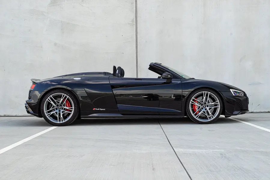 63c571b0f6ef3b392a62668d_audi-r8-207_web.jpg
