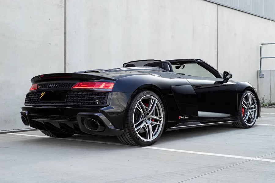 63c571b08c46314478d6ff63_audi-r8-206_web.jpg