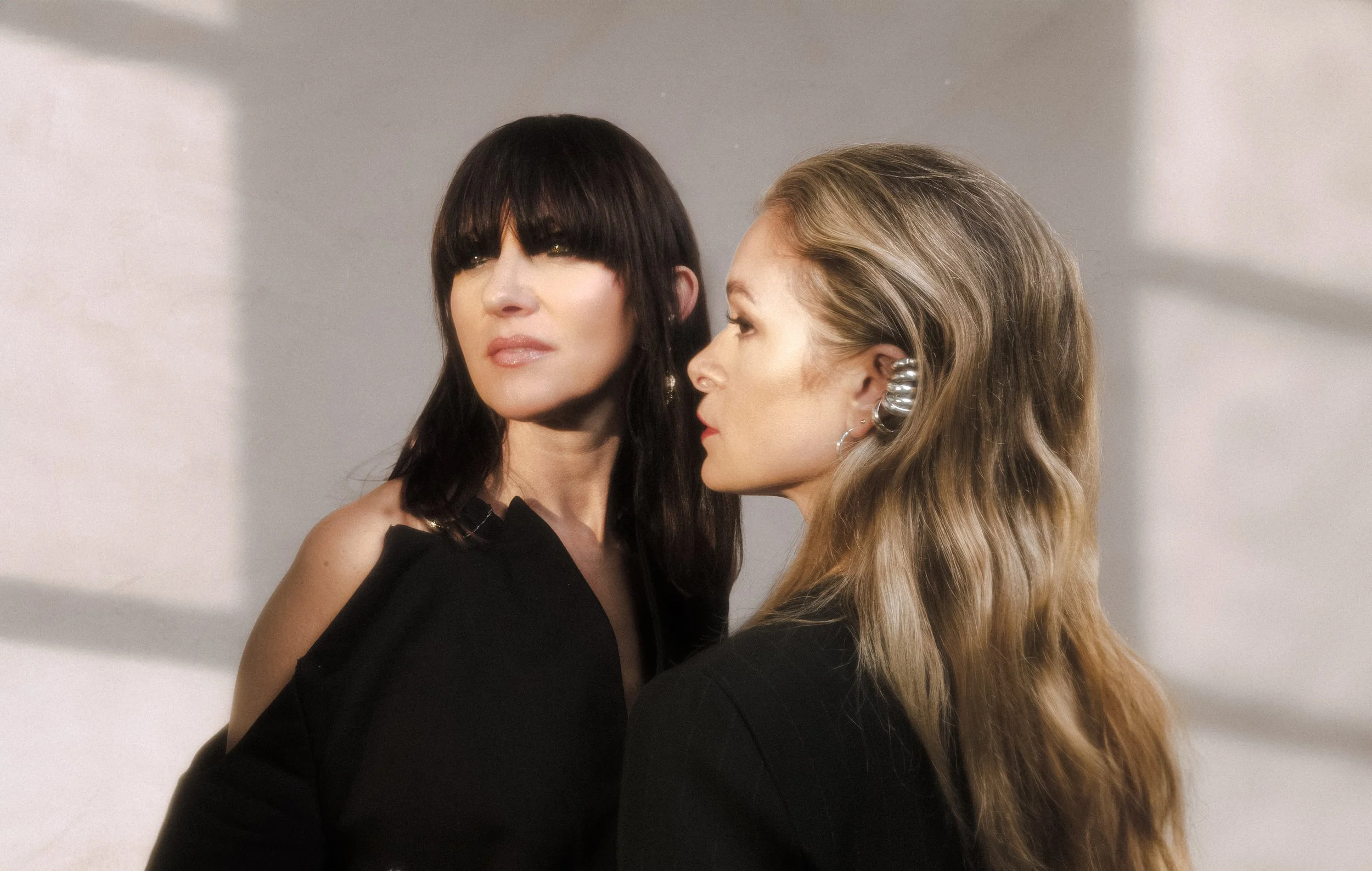 5 Questions with AVAWAVES