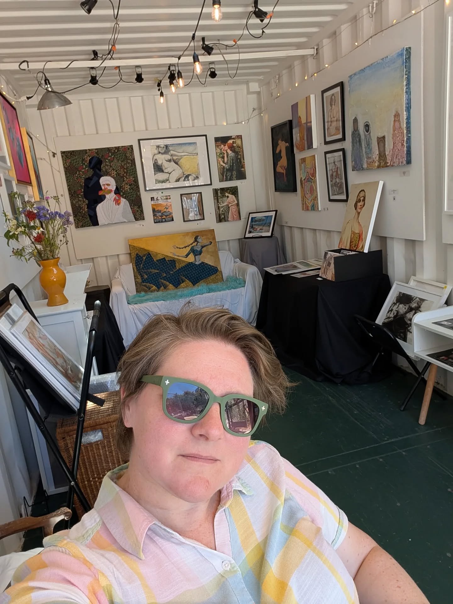 Galley sitting until 4pm today! Drop by to say hi on your way to wherever you're going 😁 

Happy Pride y'all! 

@hvaw.hayesvalleyartworks