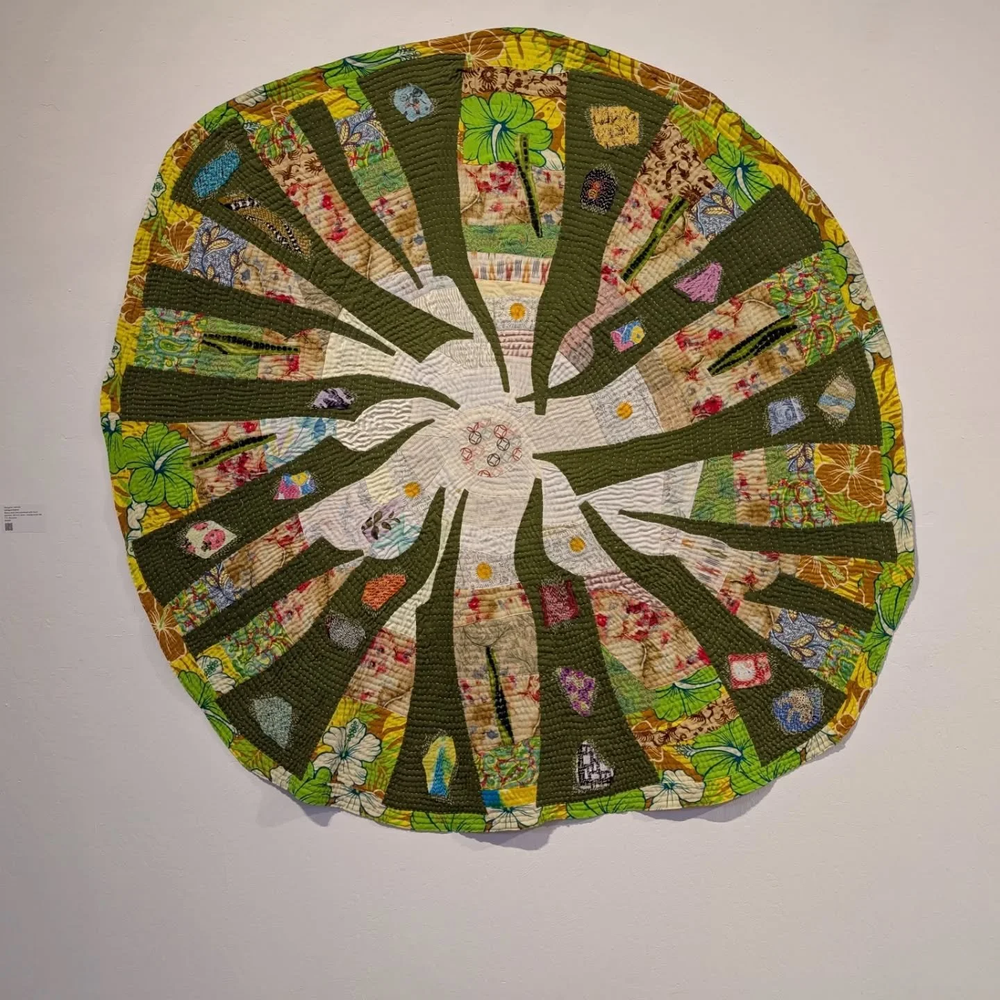 Gorgeous quilt art show at @drawingroomsf_annex ! Go check it out. Artist new to me that are after my own piecework heart ❤️ 

1, 2 - Margaret Fabrizio 
3 - Joe Cunningham