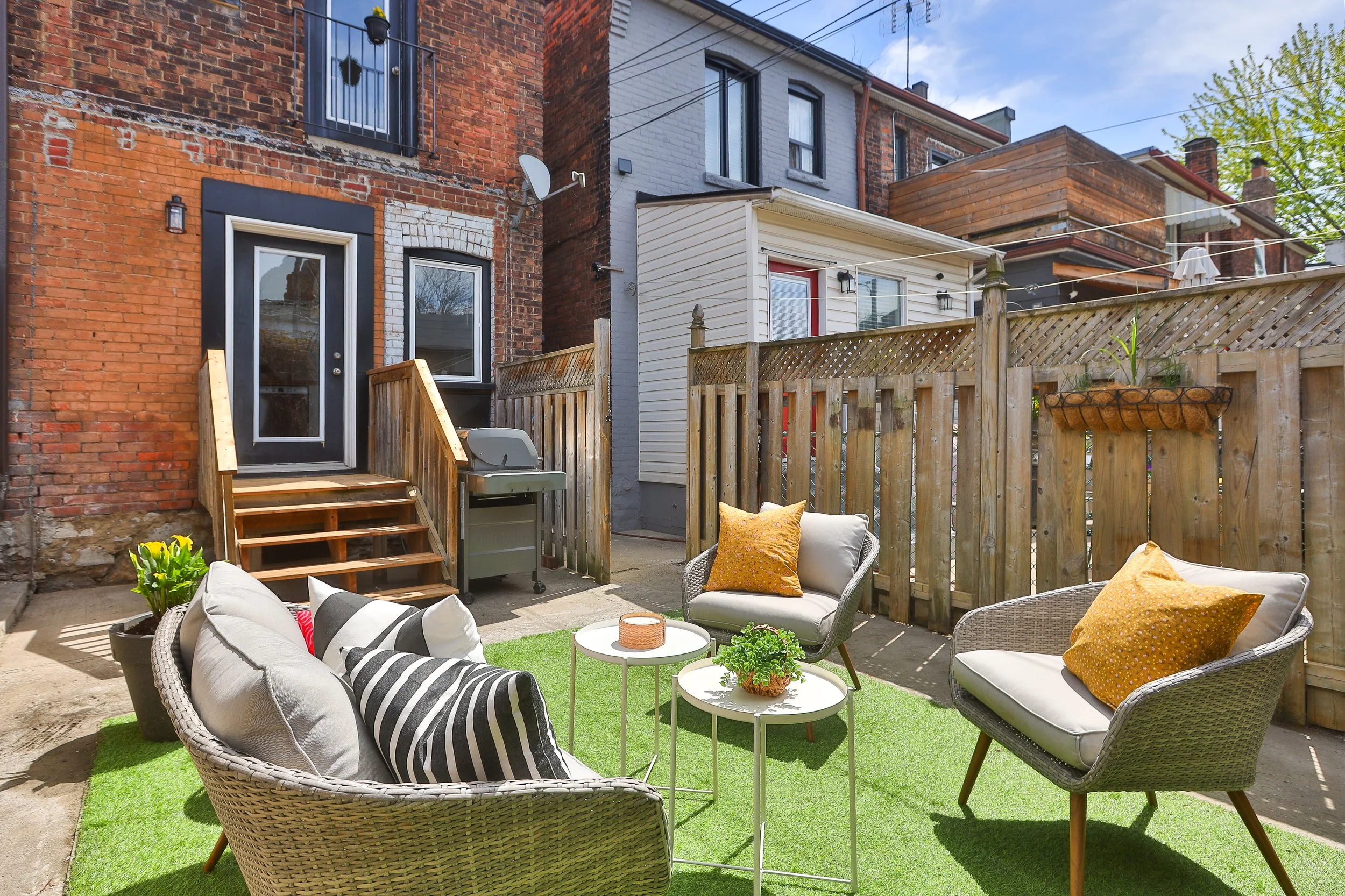 64 Campbell Ave-80.jpg