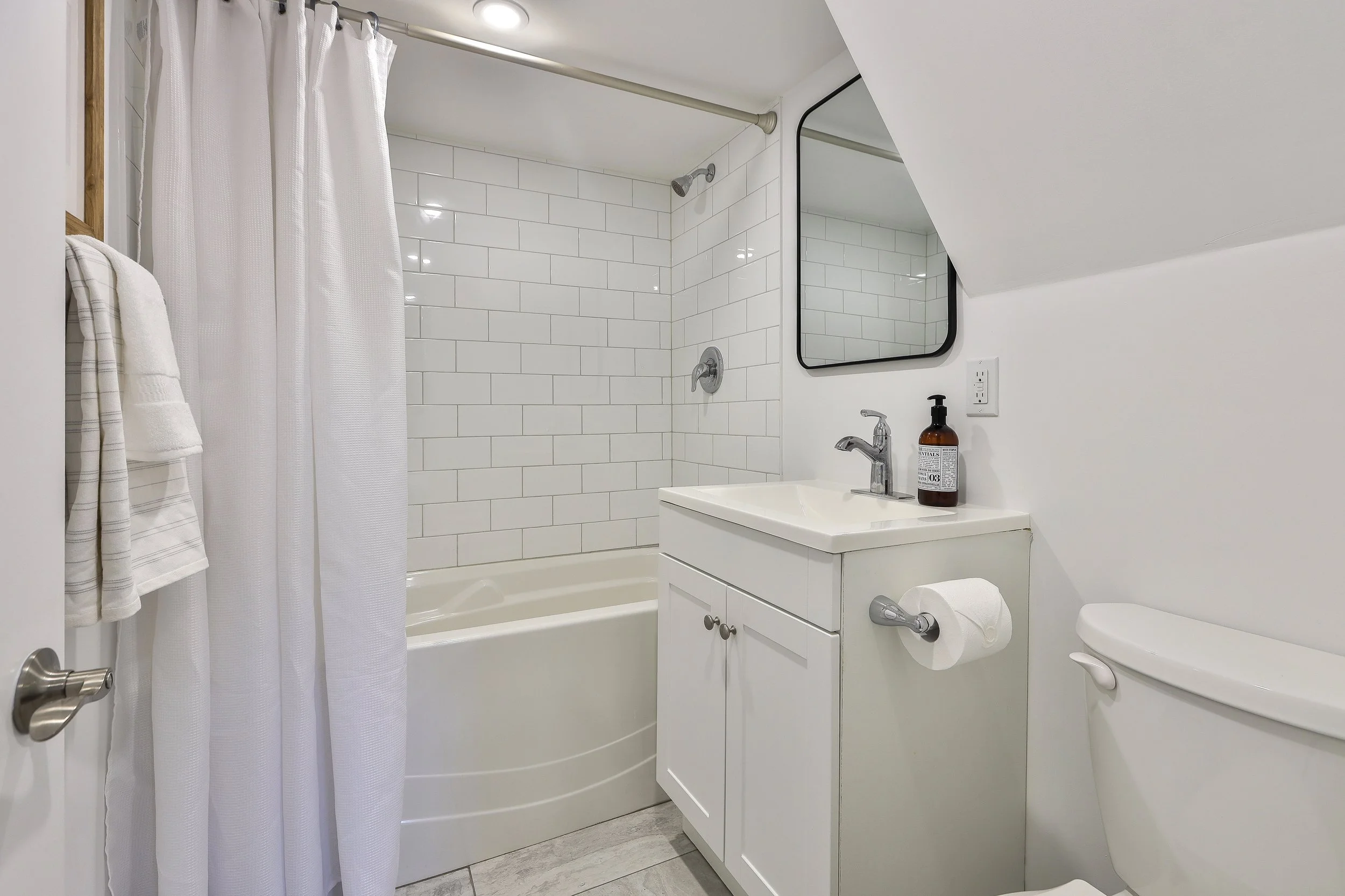 40 Aileen Ave-89.jpg