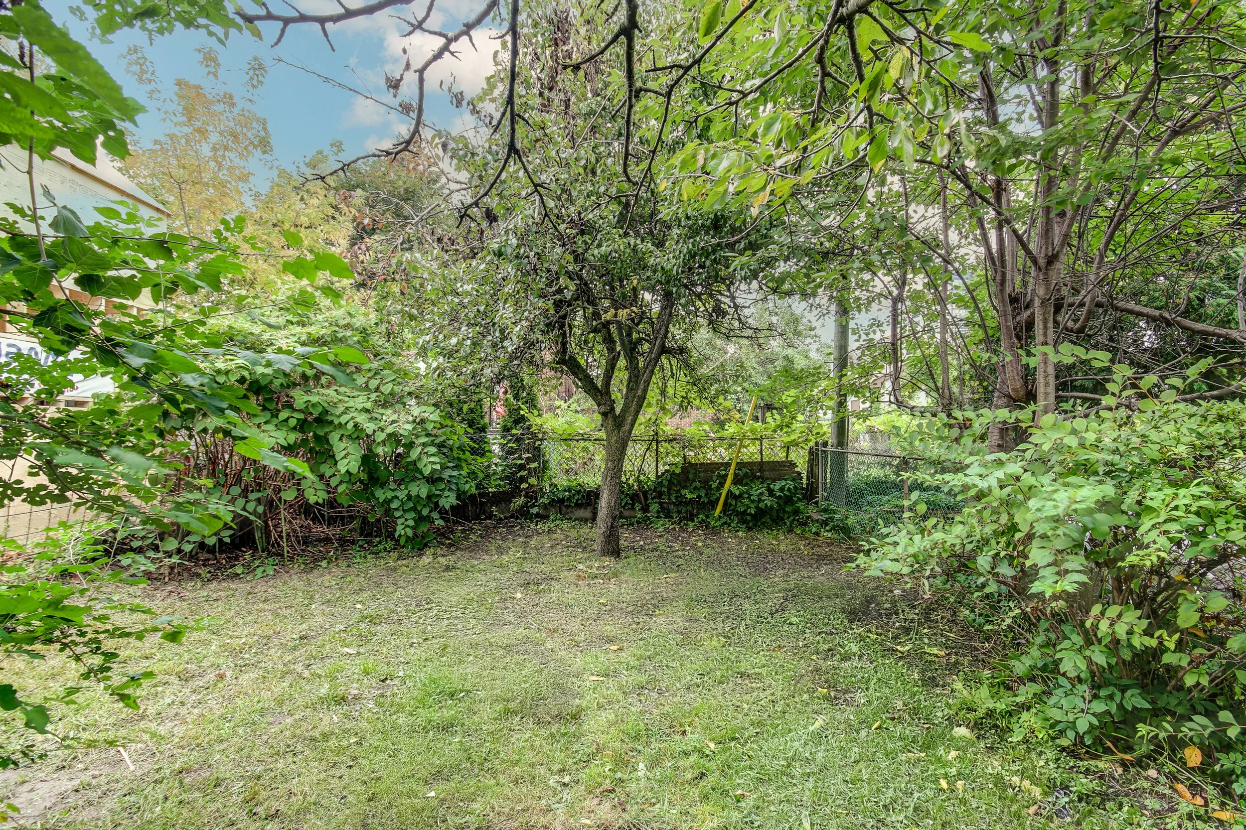 108ClovellyAve-74.jpg