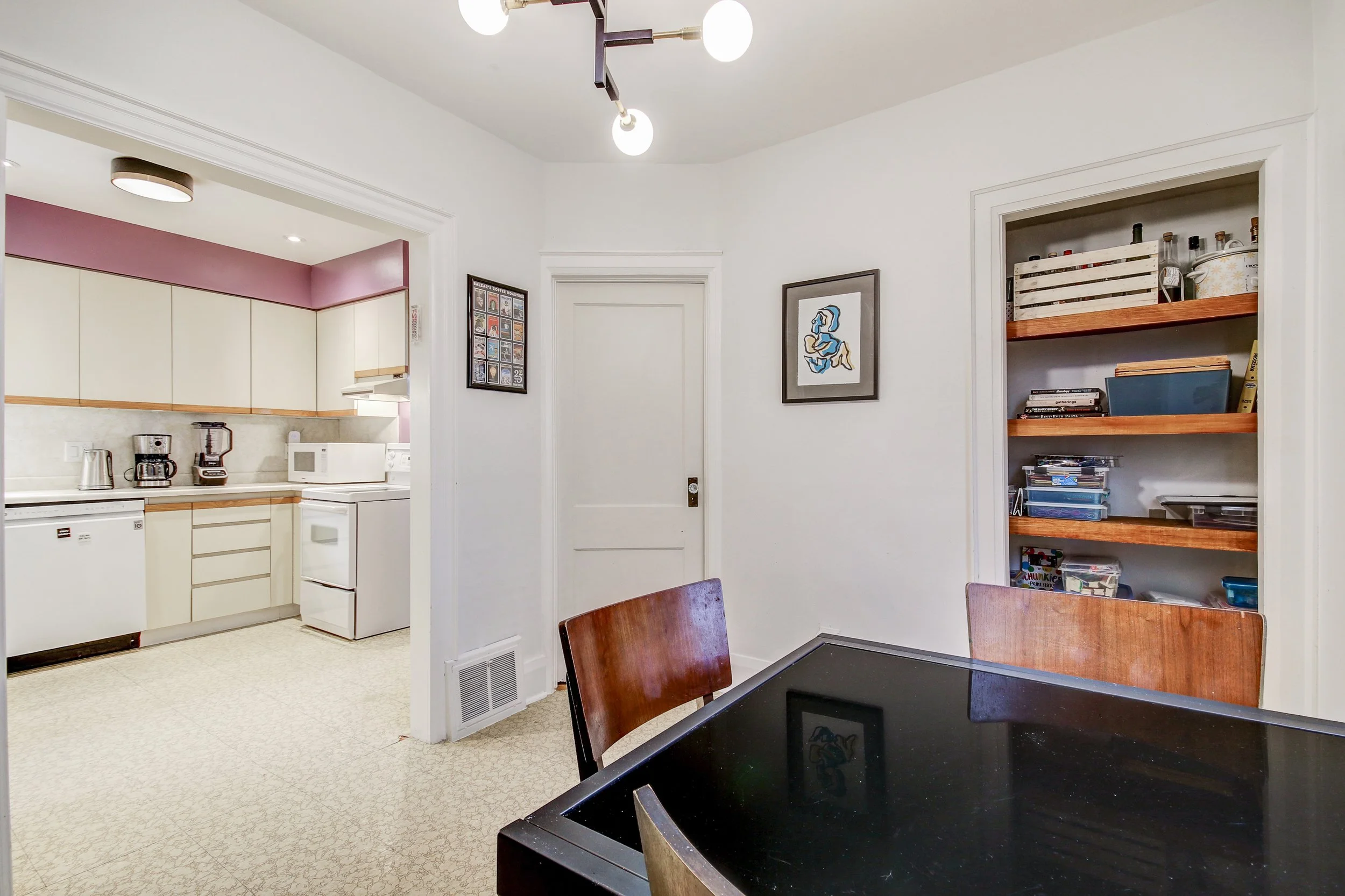108ClovellyAve-37.jpg