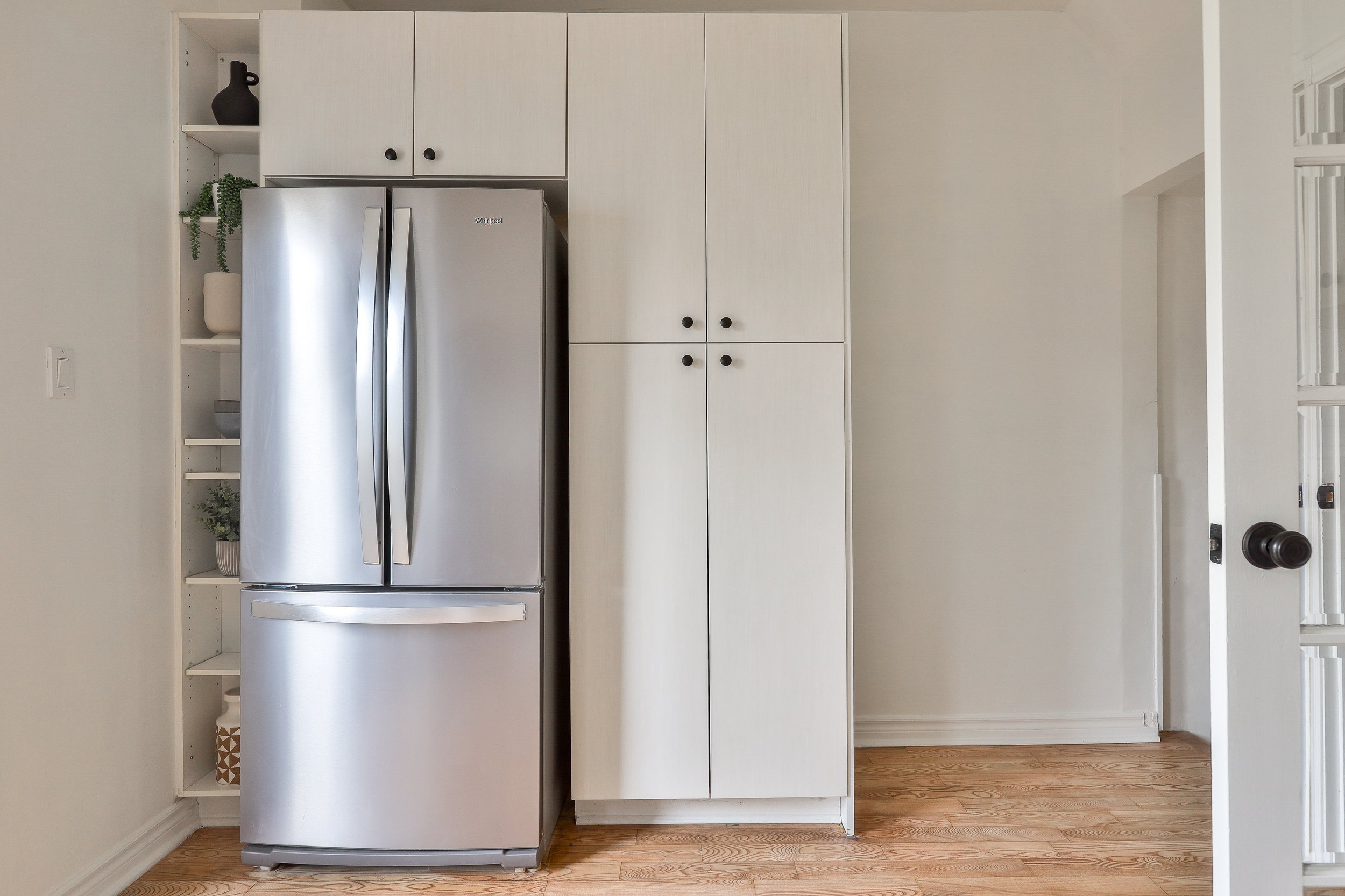 64 Campbell Ave-37.jpg