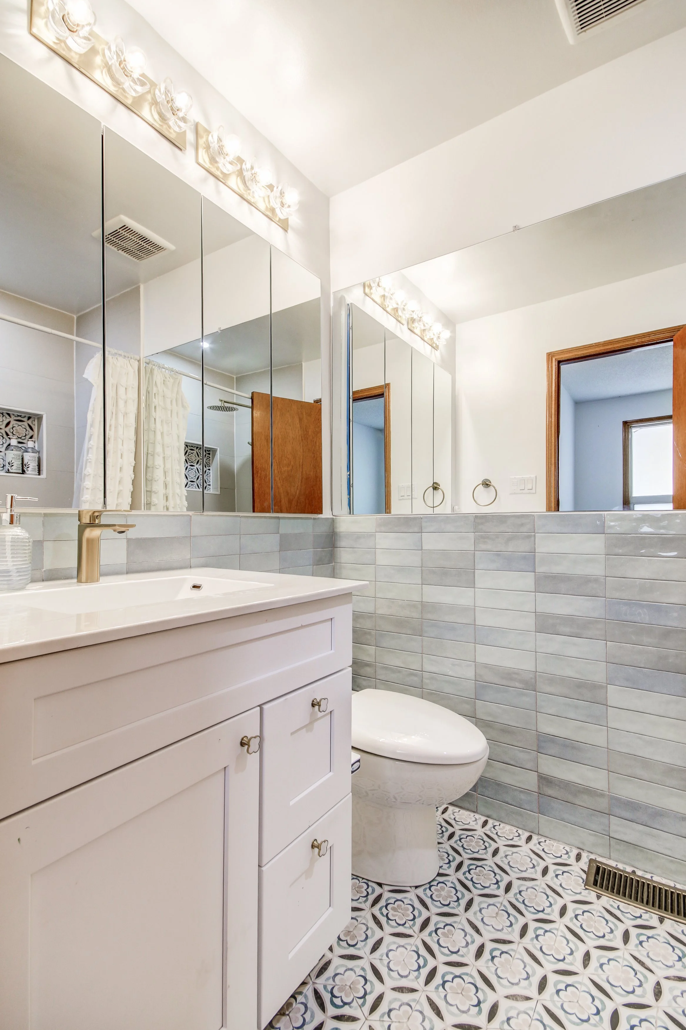 108ClovellyAve-52.jpg