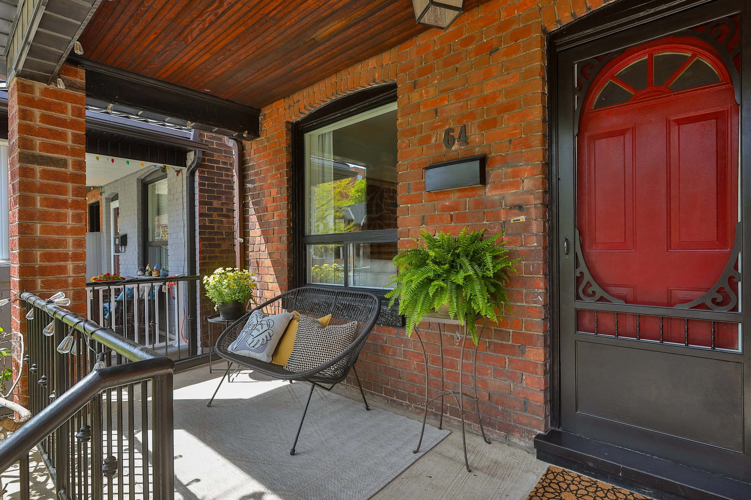 64 Campbell Ave-7.jpg