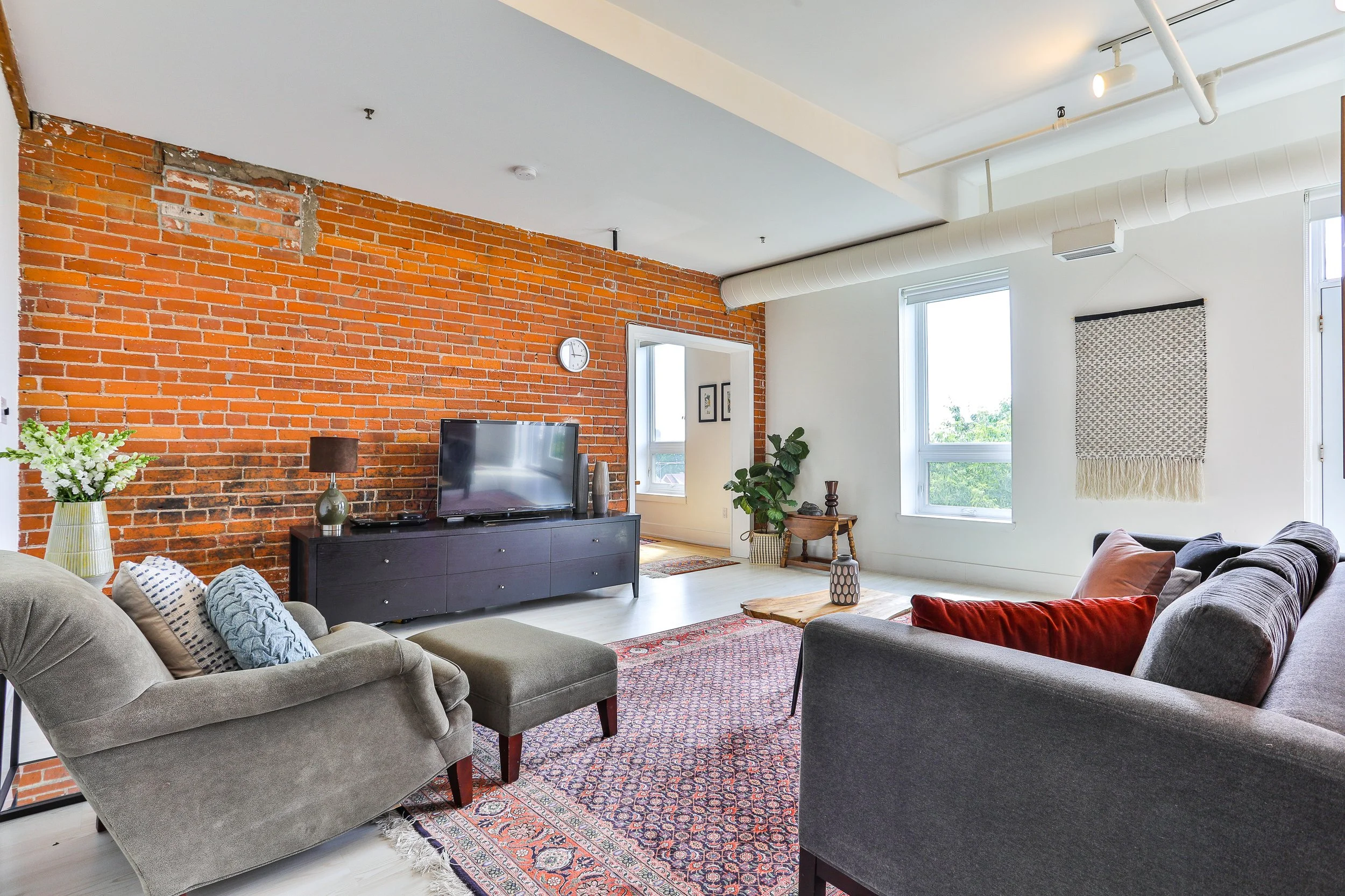 28-121 Prescott Ave-41.JPG