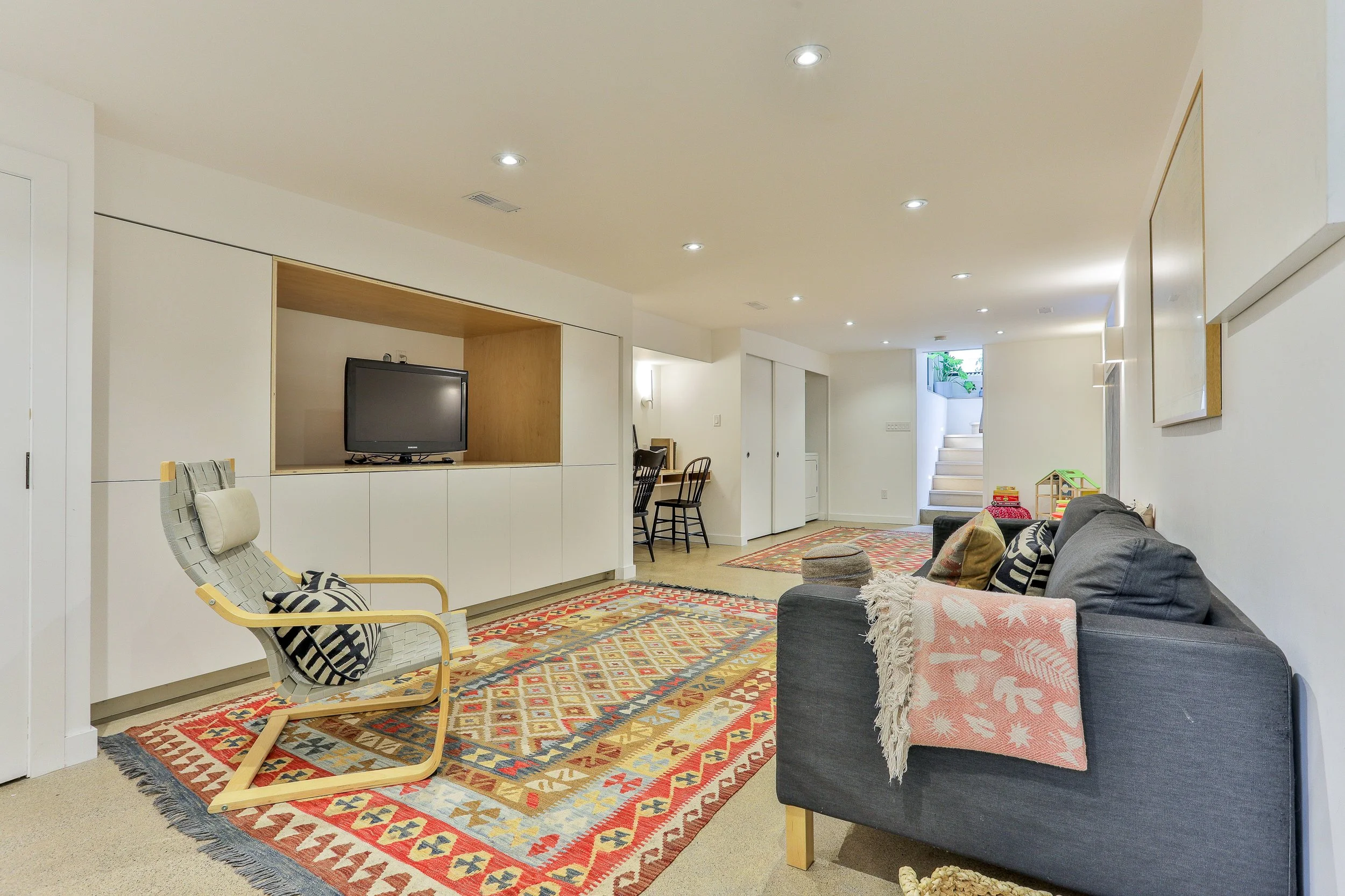 93 Parkside Dr-51.JPG