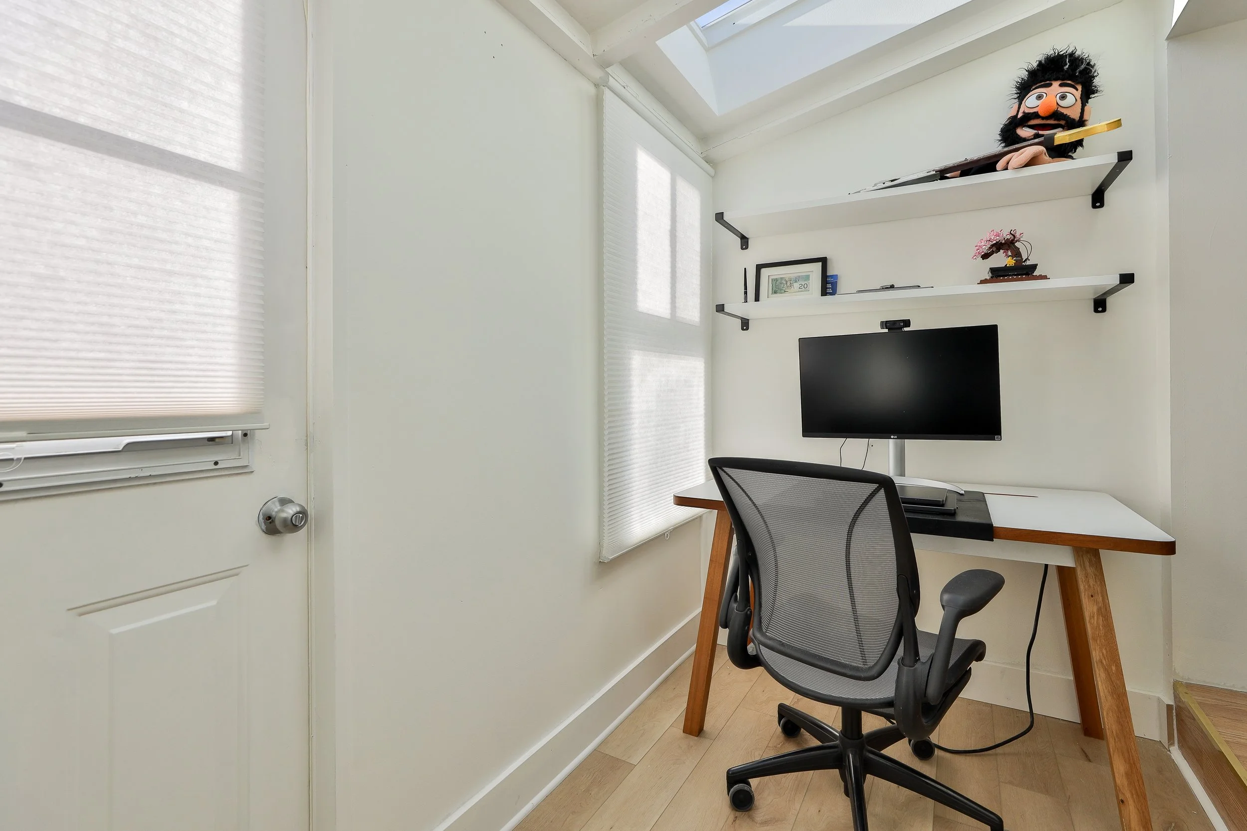 20 Uxbridge Ave-24.jpg