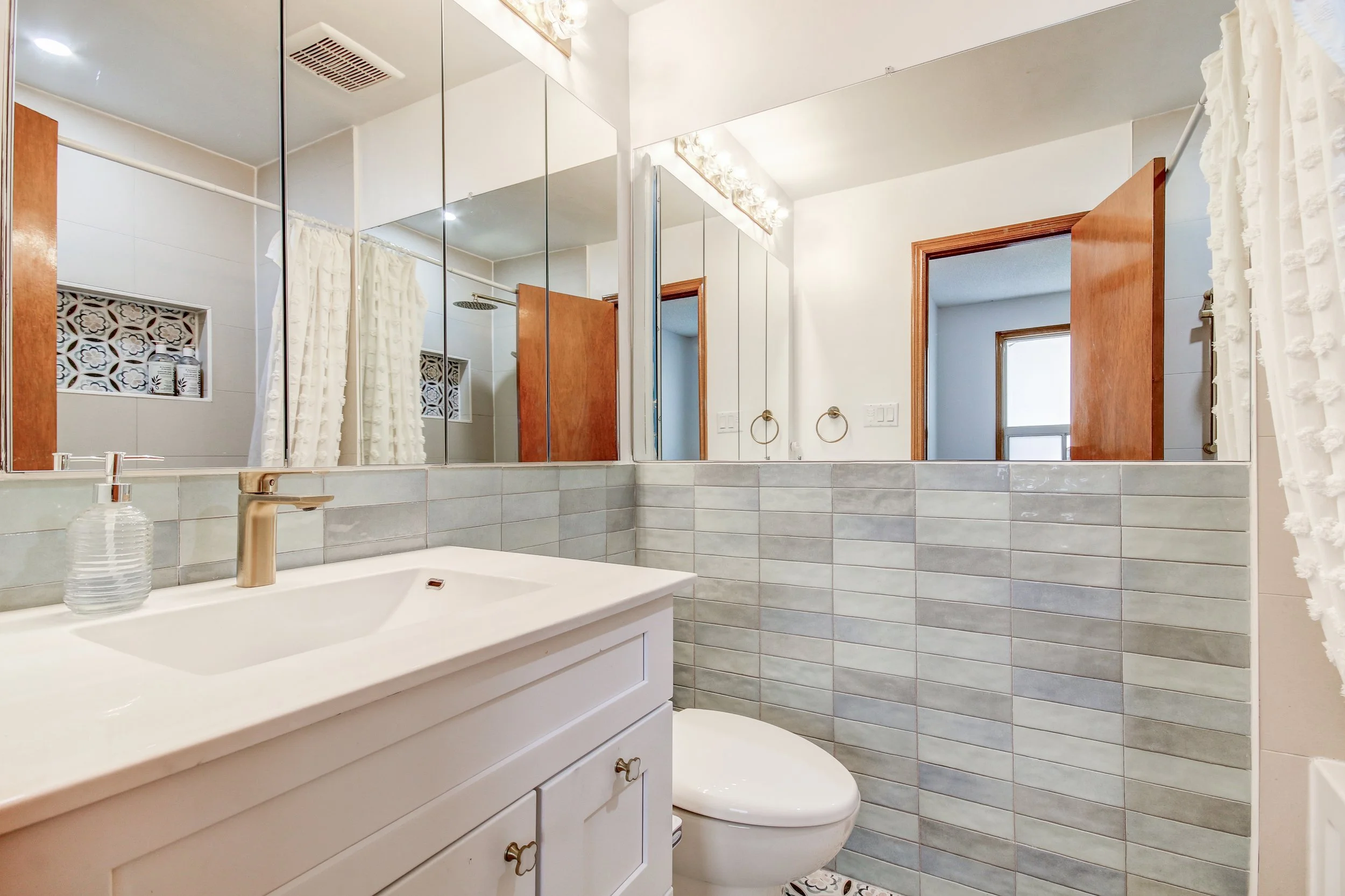 108ClovellyAve-51.jpg