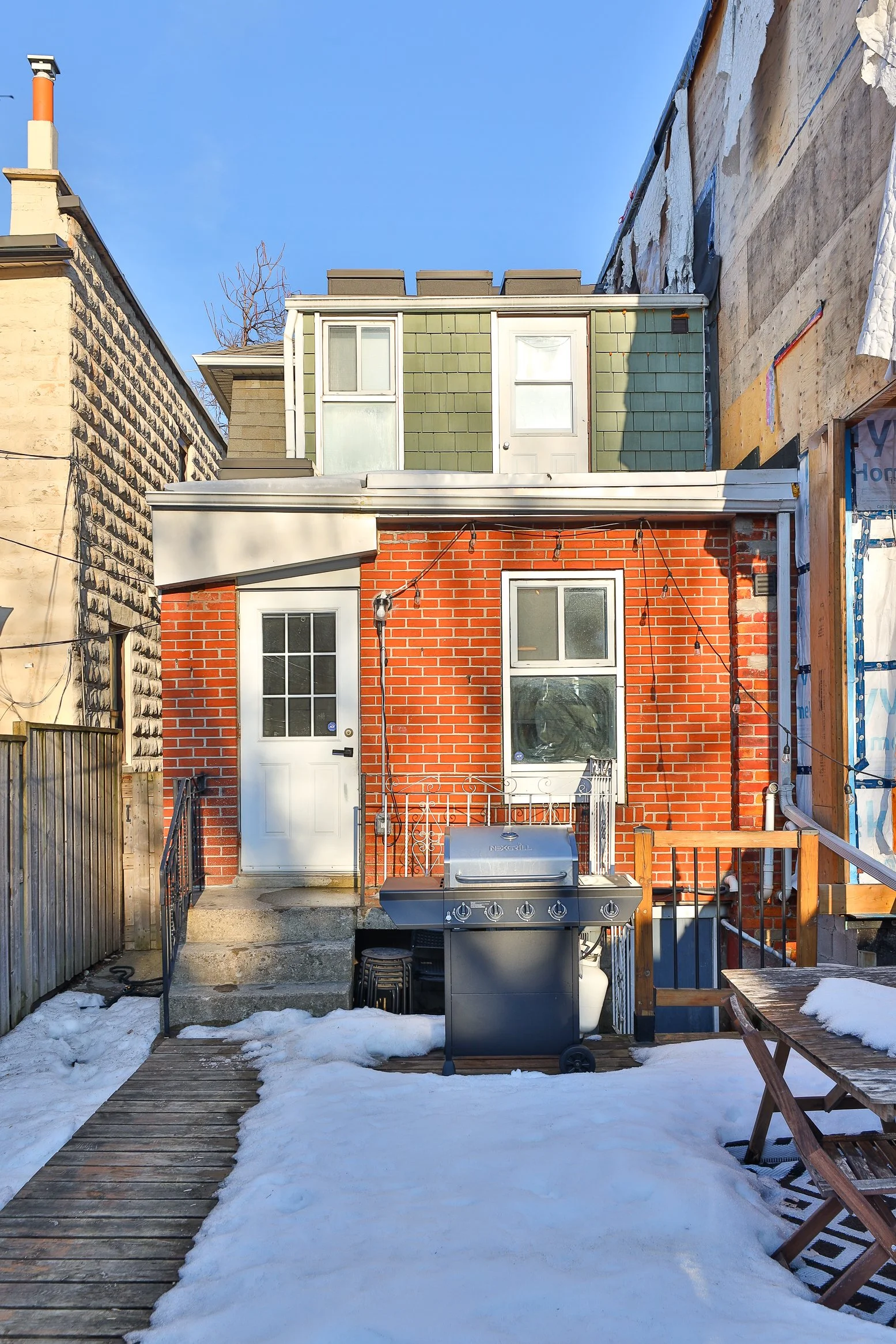 20 Uxbridge Ave-37.jpg