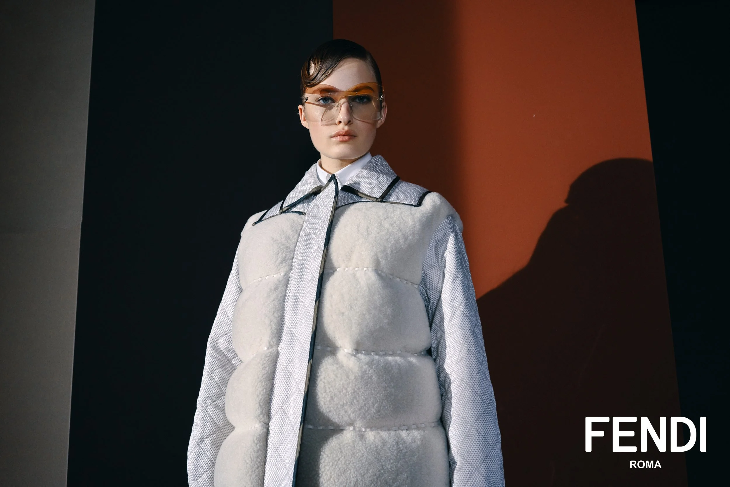 FENDI_FW19_10_0068_Logo.jpg