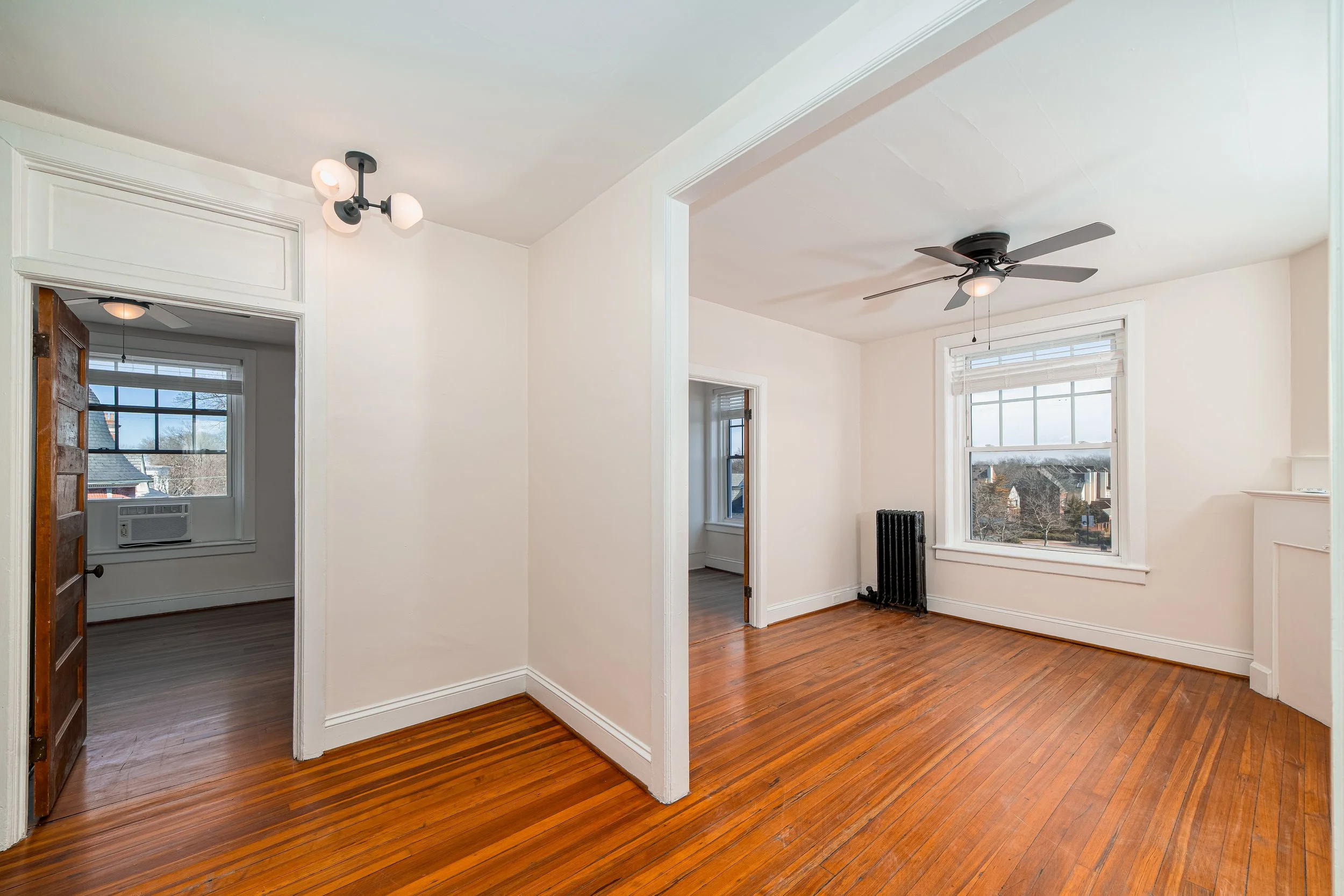 RES%20TRI%2002282026%20819%20Colonial%20Ave%20Unit%208%20%234%20%28c%29%202026%20Robert%20Hamm%20Photography%207575633424.jpg