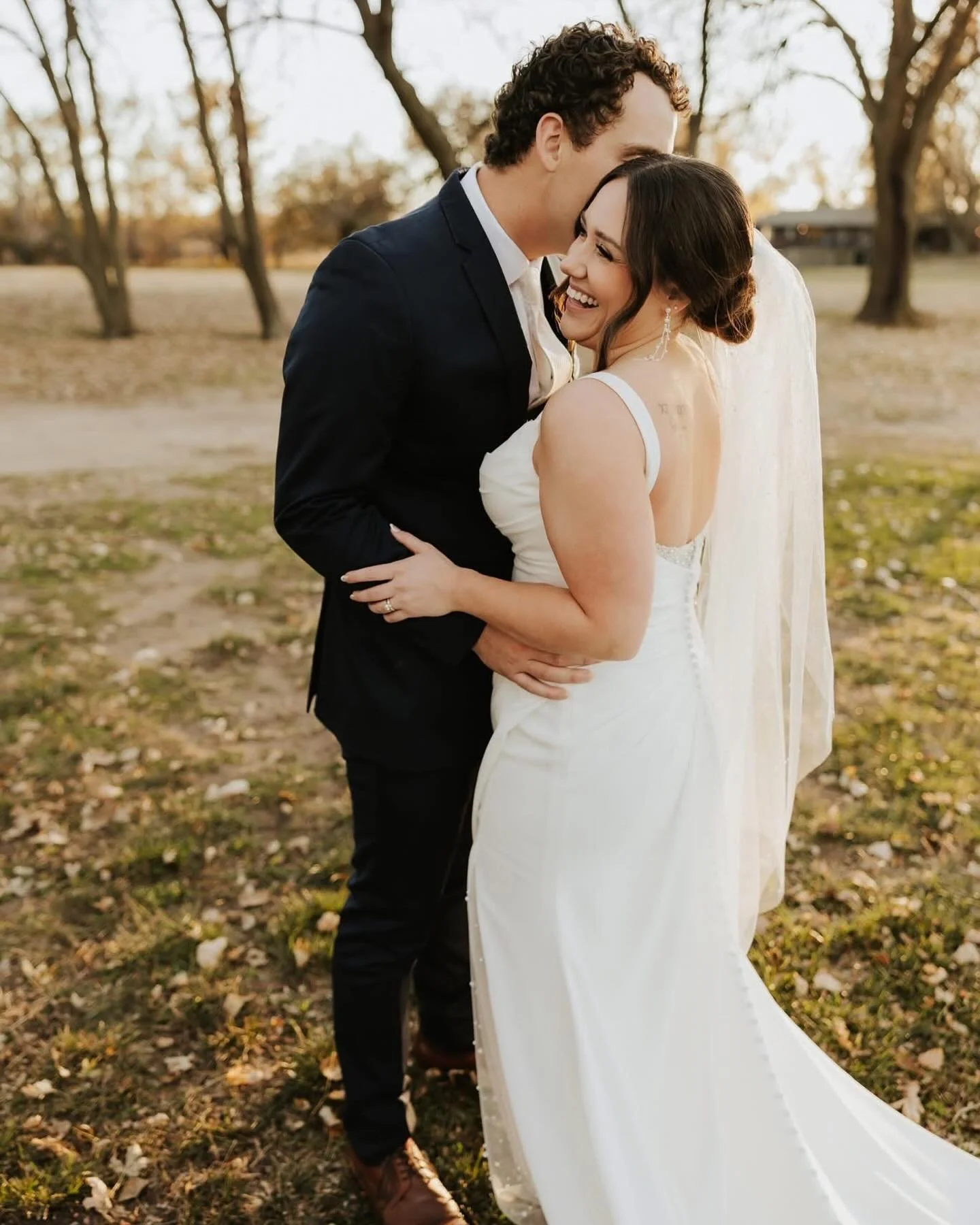 It&rsquo;s a love story 🤍

I&rsquo;m not very good at this but let&rsquo;s try: 

HMUA: @von.celbeautylounge 
VIDEO: @courtneystuevefilms 
FLORALS: @laurenquinnflowers 
PHOTO 2nd: @ksualmondfarmer 
VENUE: @sandspringsvenue