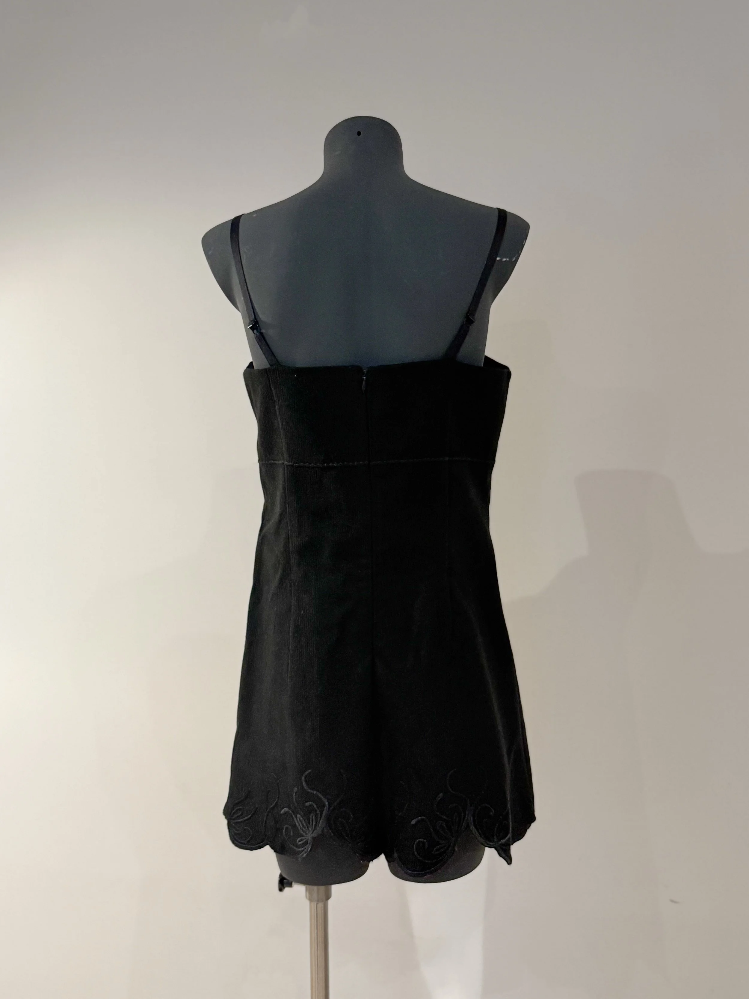 Lumen Noir Dress 6.JPG